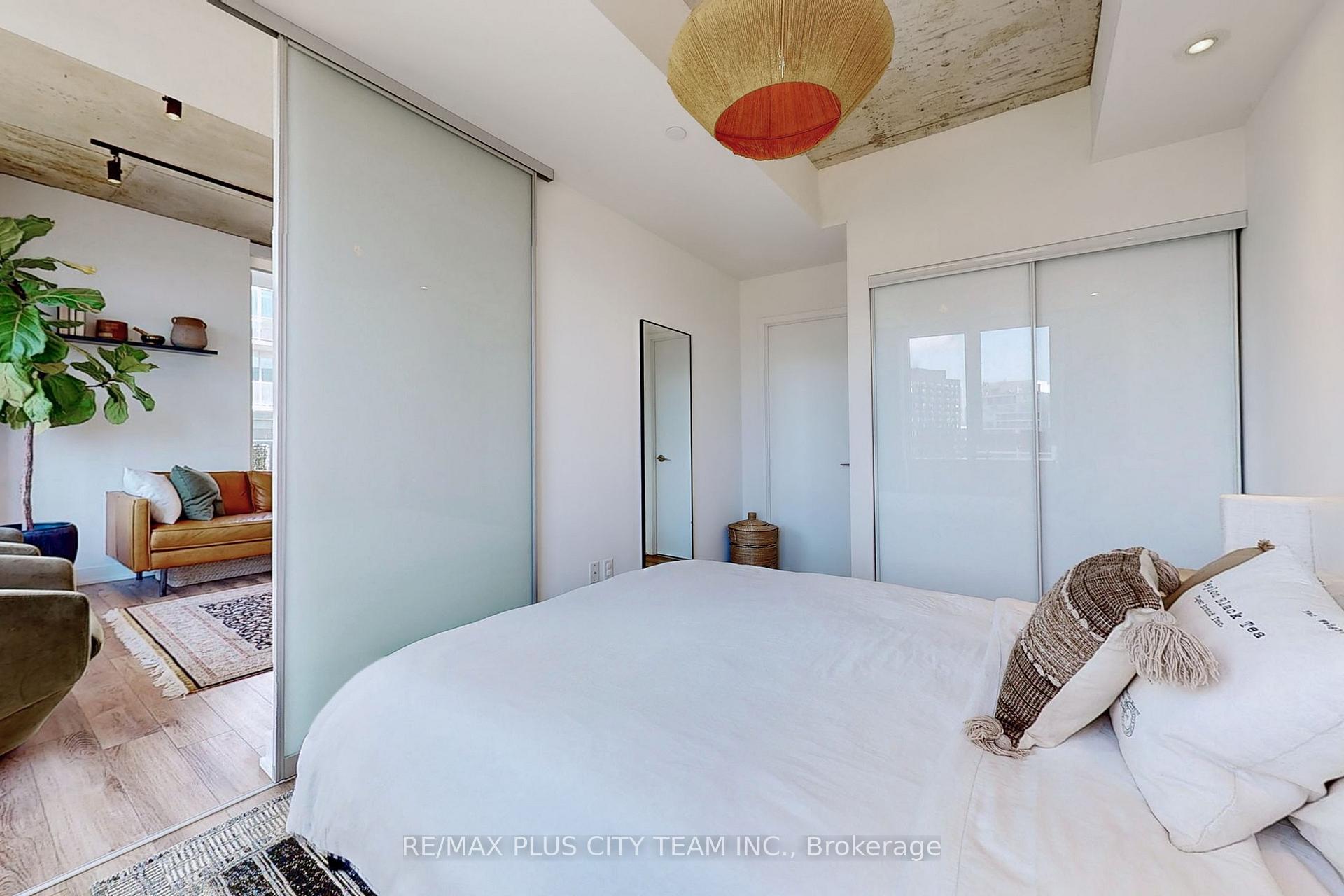 Photo 10 of Unit 817, 15 Baseball Place, Toronto, South Riverdale — HOMEH