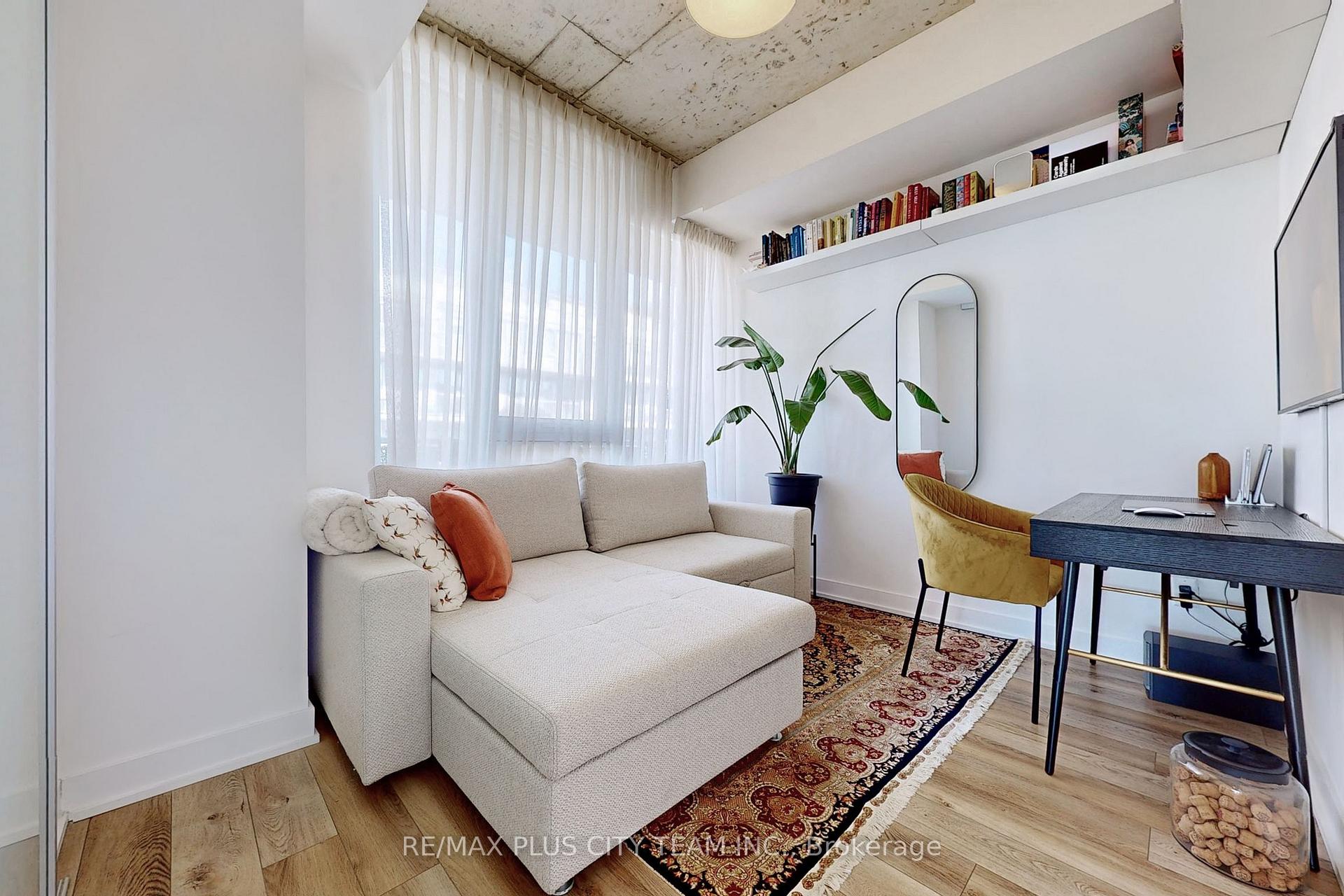 Photo 12 of Unit 817, 15 Baseball Place, Toronto, South Riverdale — HOMEH