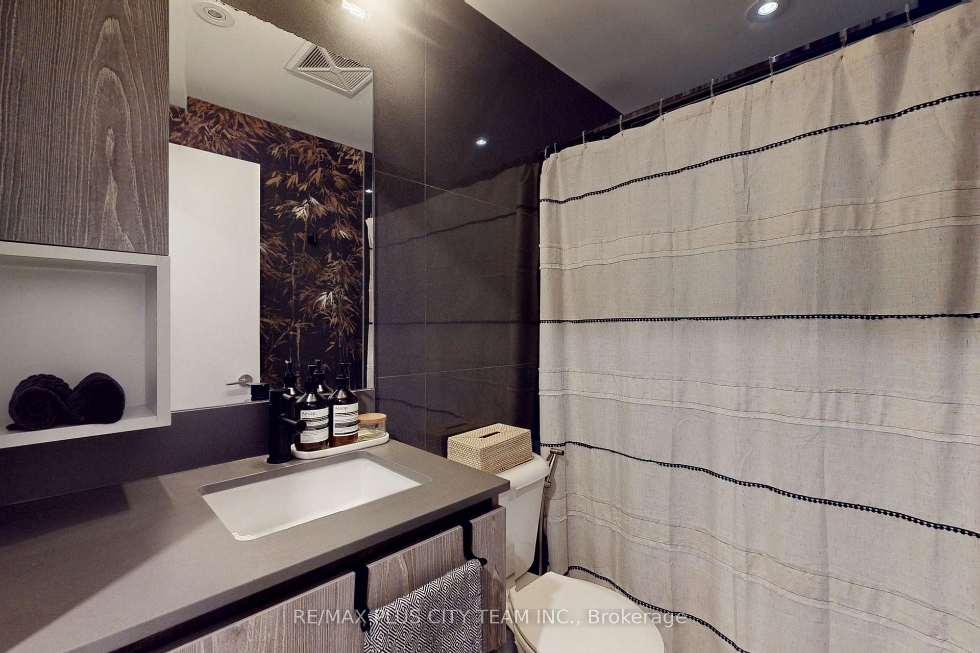 Photo 16 of Unit 817, 15 Baseball Place, Toronto, South Riverdale — HOMEH