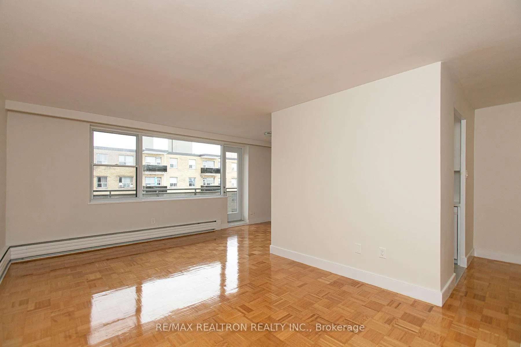 Photo 2 of Unit 207, 2 Grandstand Place, Toronto, Thorncliffe Park — HOMEH