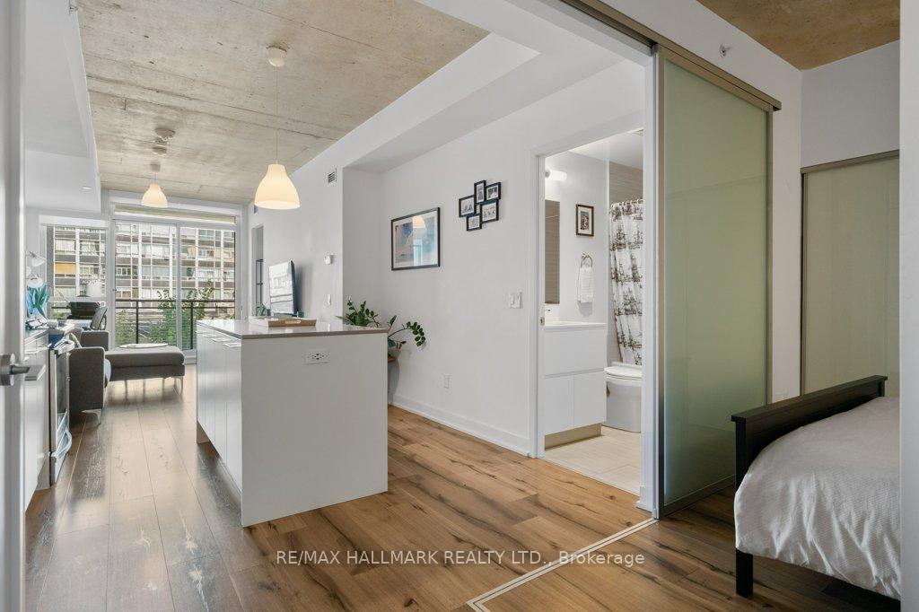 Photo 7 of Unit 308, 665 Kingston Road, Toronto, The Beaches — HOMEH