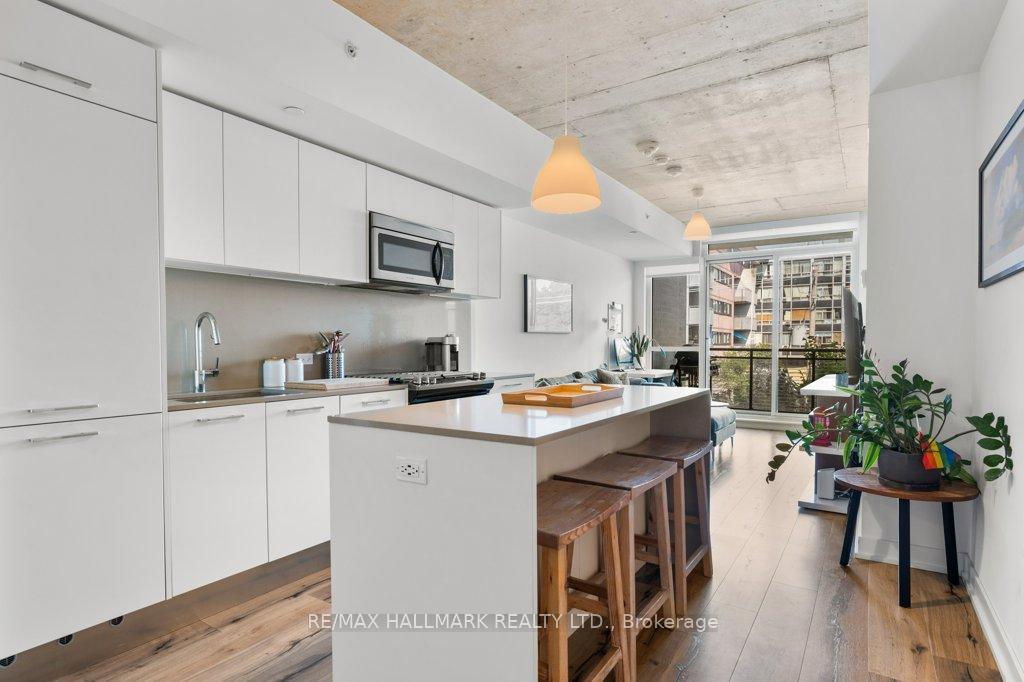 Photo 9 of Unit 308, 665 Kingston Road, Toronto, The Beaches — HOMEH