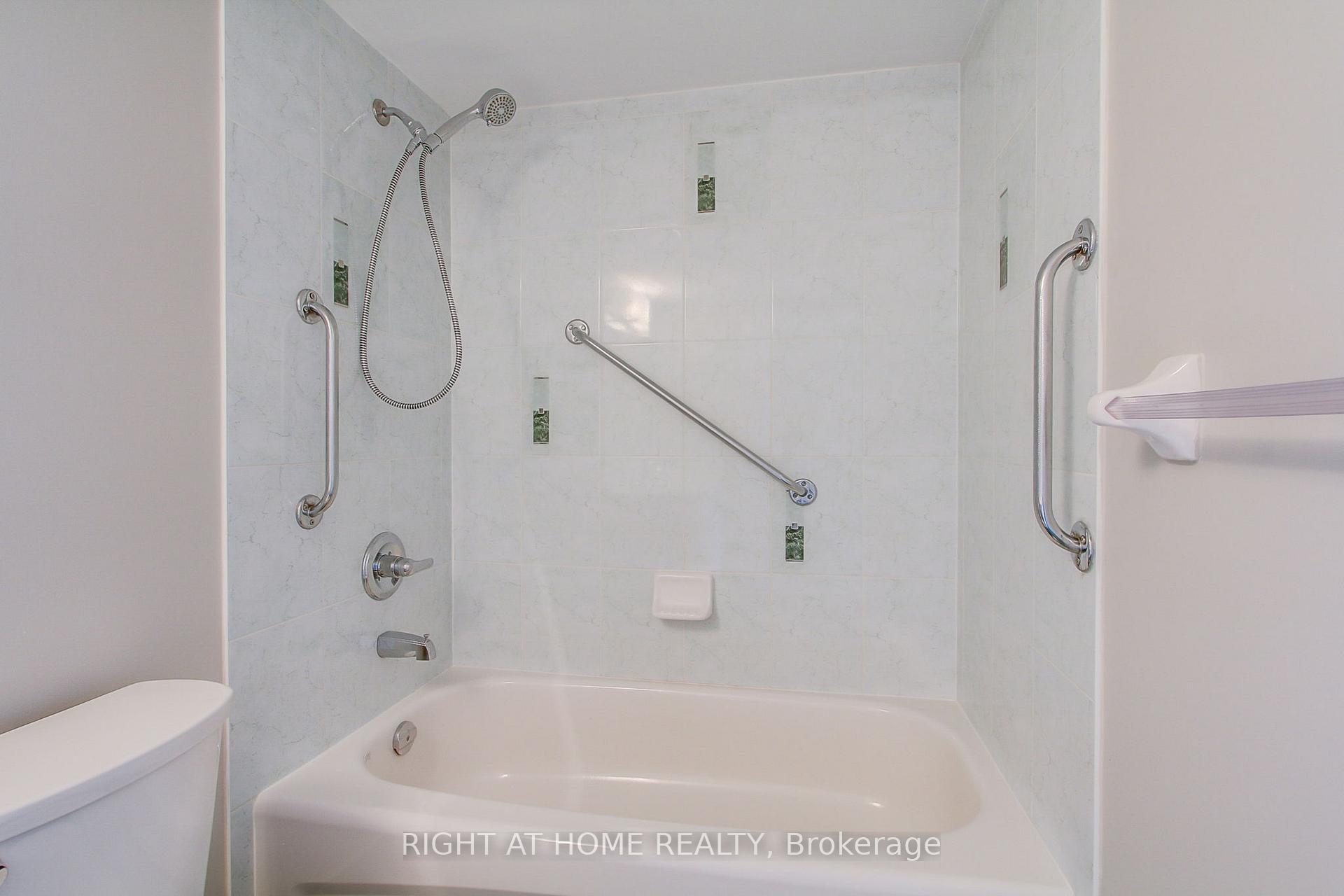 Photo 30 of Unit 712, 7 North Park Road, Vaughan, Beverley Glen — HOMEH