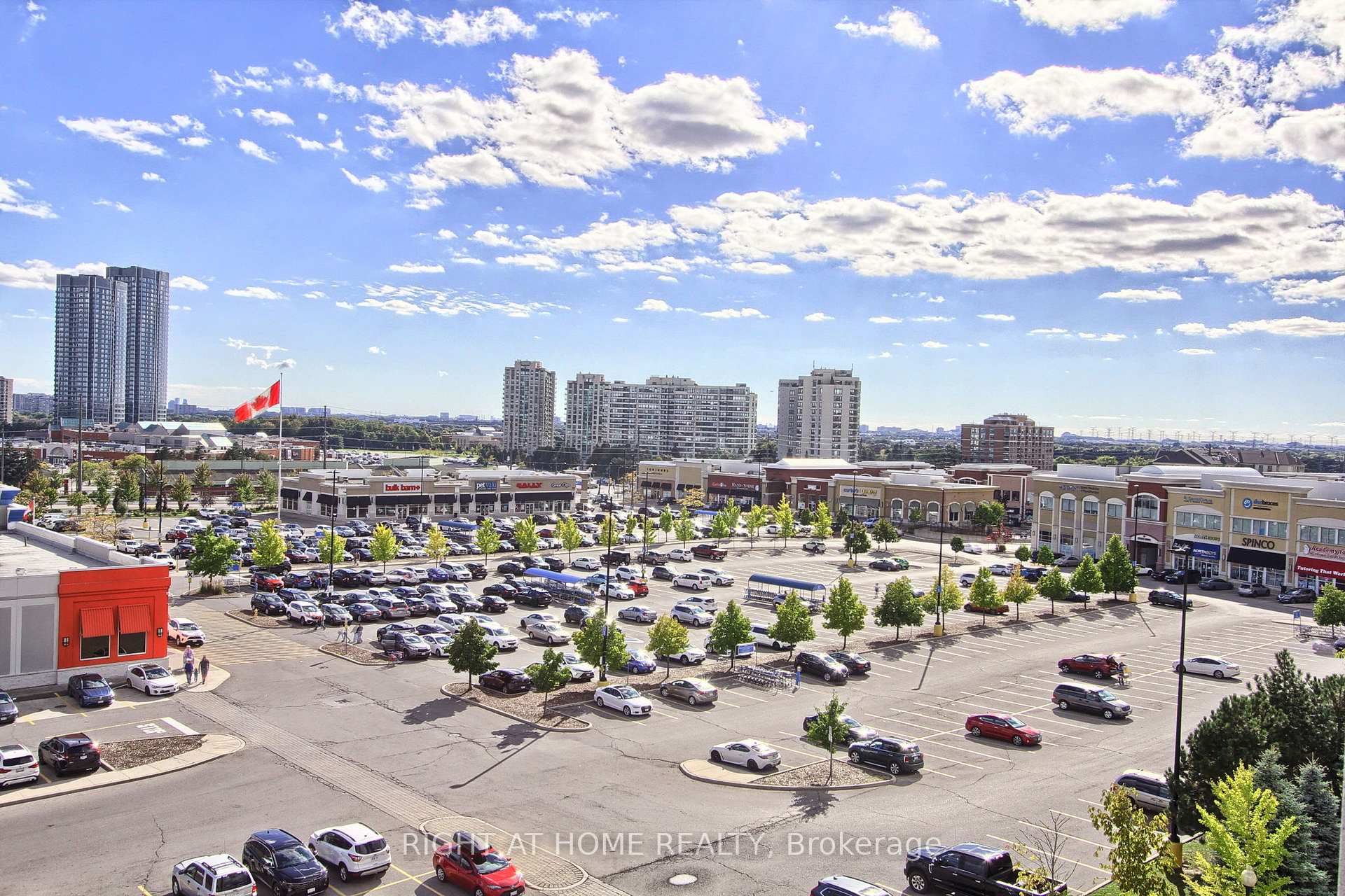 Photo 38 of Unit 712, 7 North Park Road, Vaughan, Beverley Glen — HOMEH