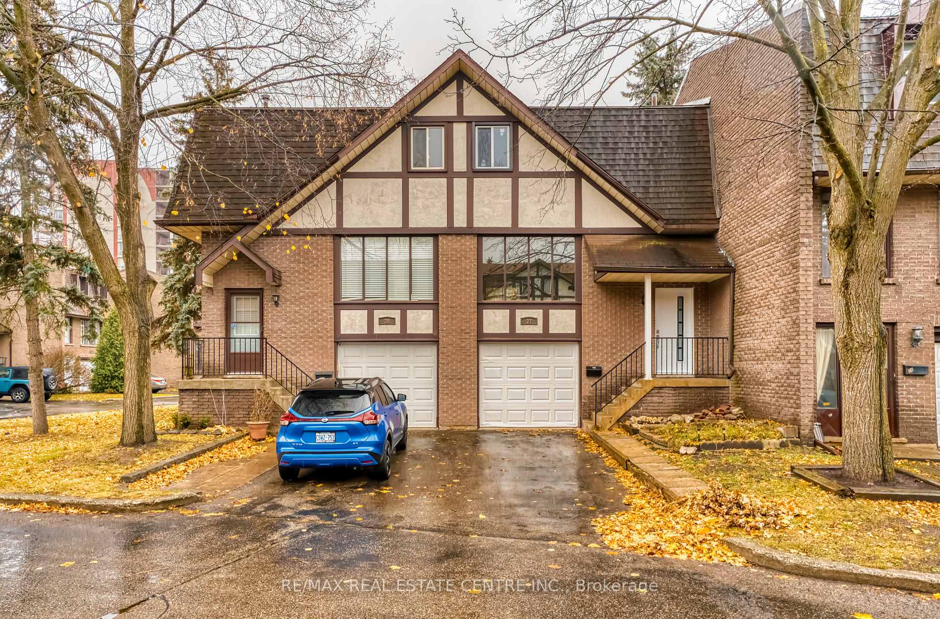 Front of Unit 27, 49 Cedarwoods Crescent