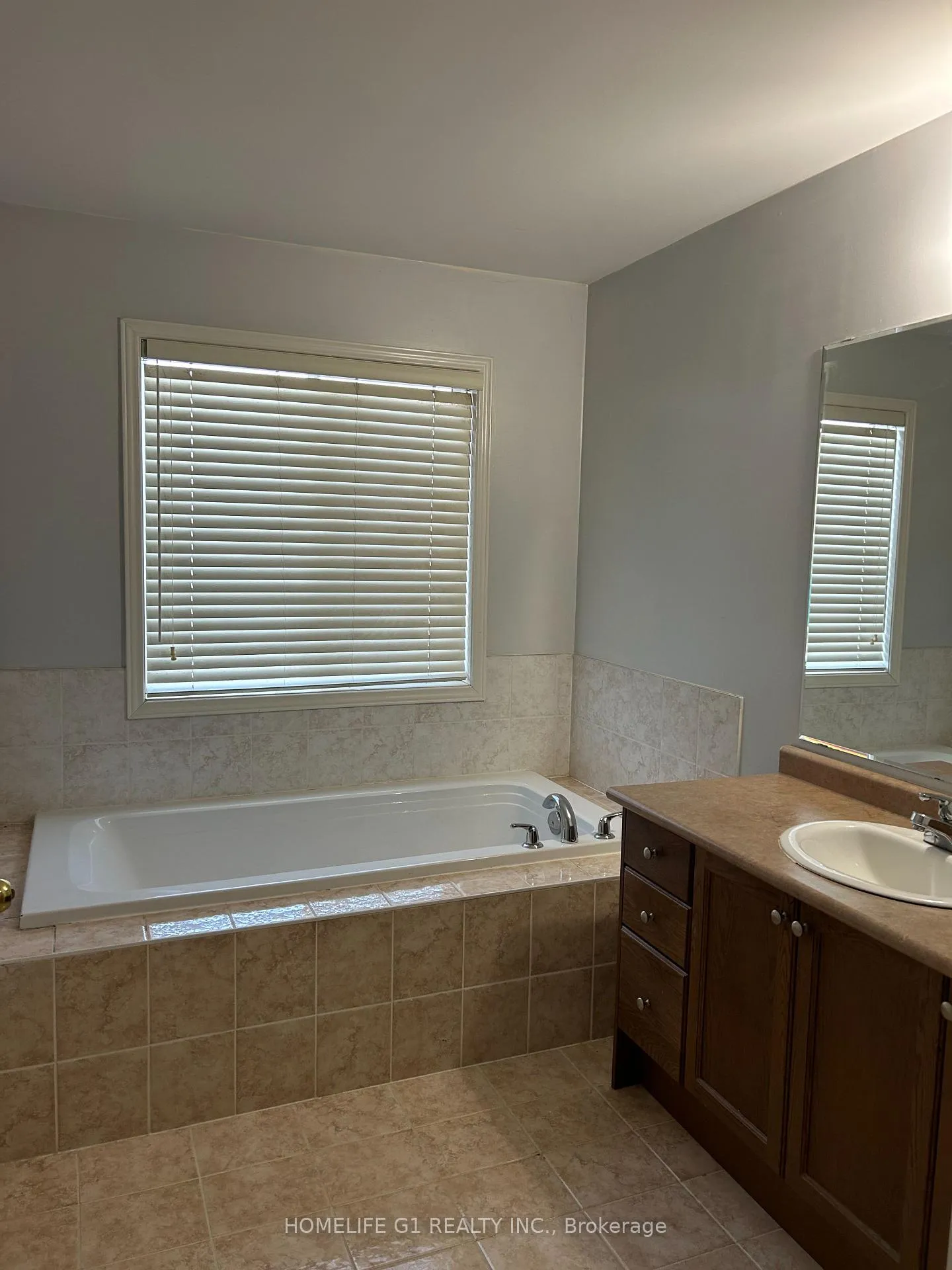 Photo 16 of 86 Newington Crescent, Brampton, Bram East — HOMEH