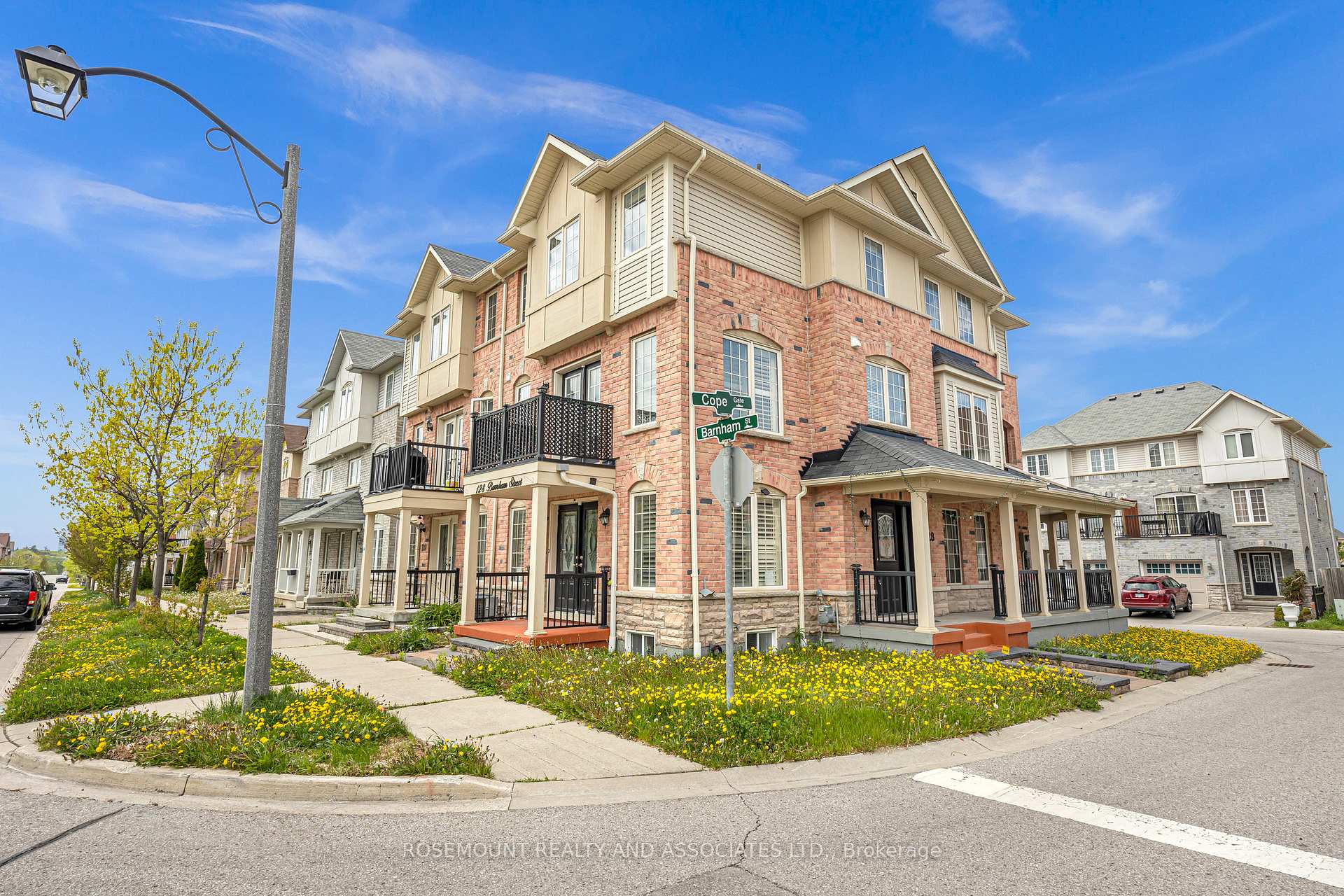 Photo 6 of 128 Barnham Street, Ajax, Central East — HOMEH