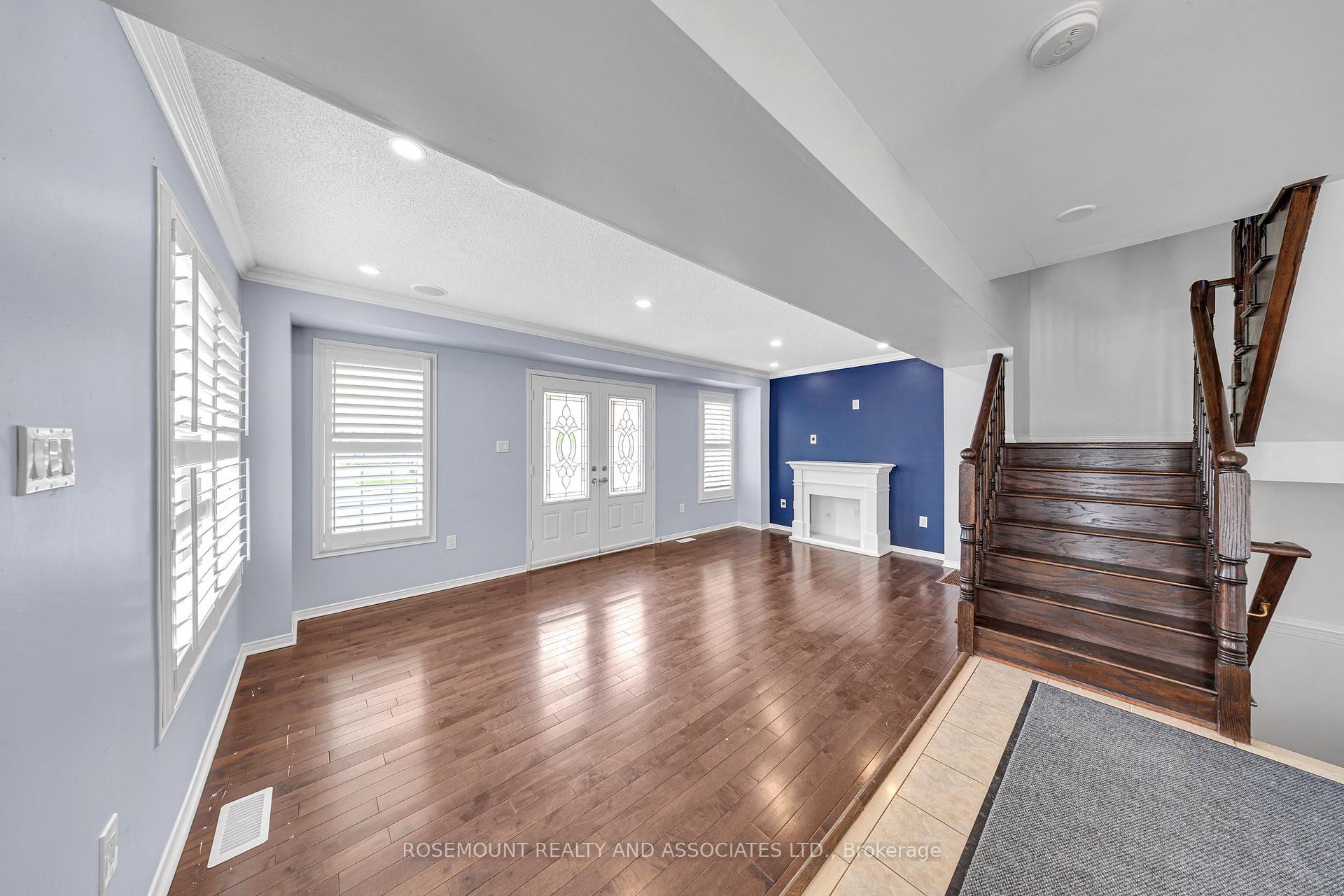 Photo 2 of 128 Barnham Street, Ajax, Central East — HOMEH