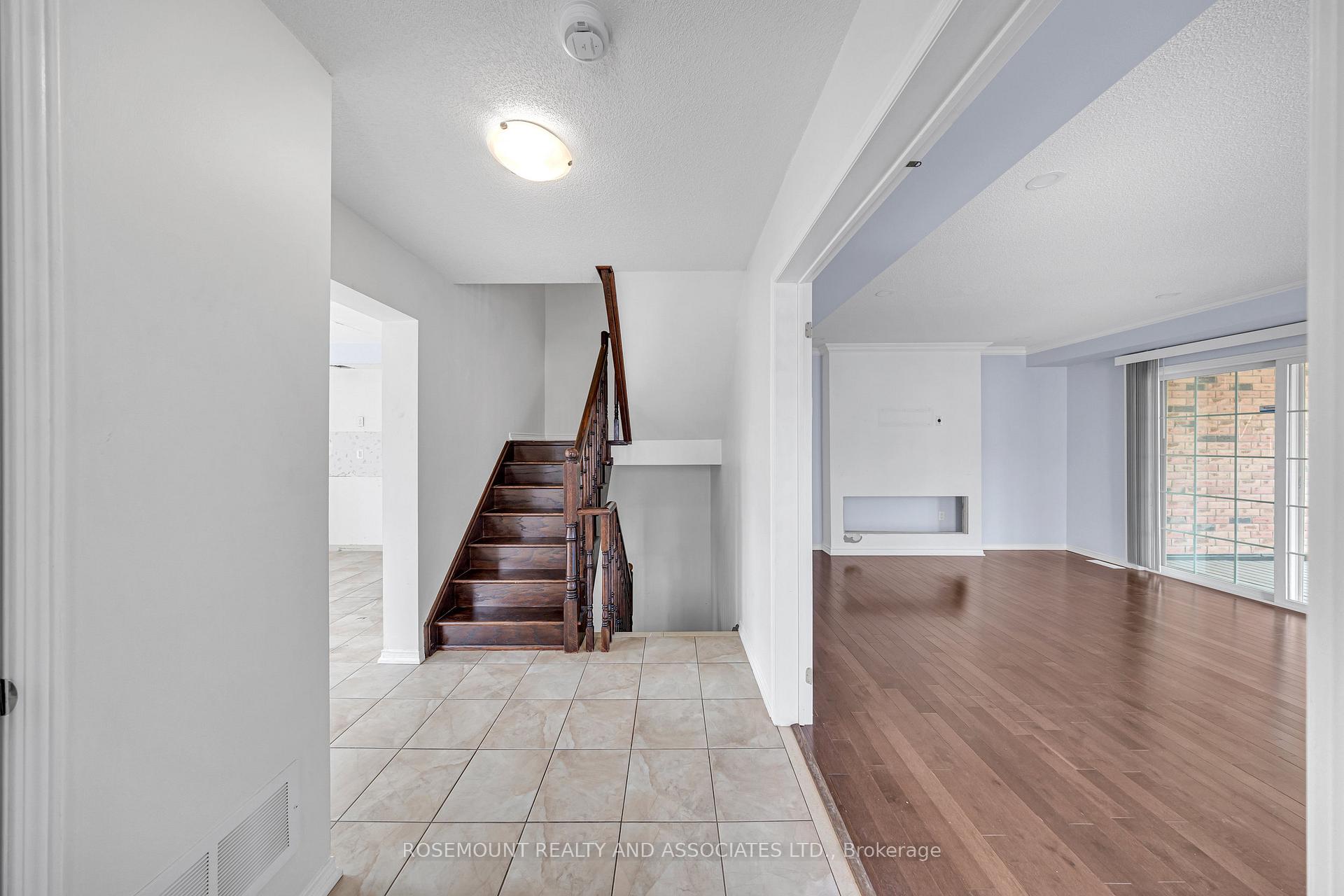 Photo 10 of 128 Barnham Street, Ajax, Central East — HOMEH