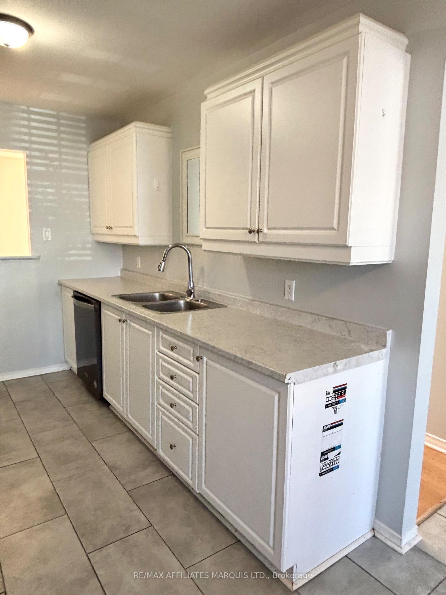 Photo 5 of 111 Jobin Avenue, Cornwall — HOMEH