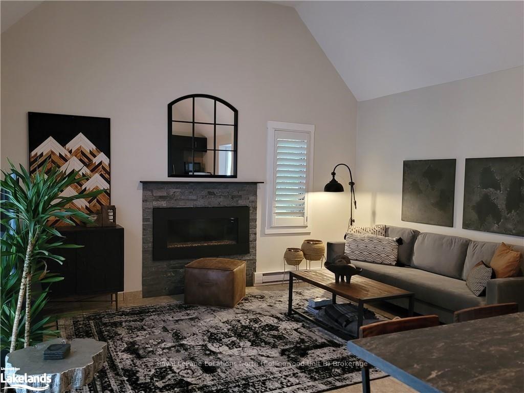 Photo 17 of 438 Oxbow Crescent, Collingwood — HOMEH