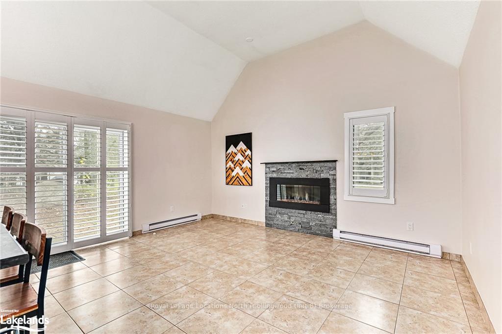 Photo 20 of 438 Oxbow Crescent, Collingwood — HOMEH