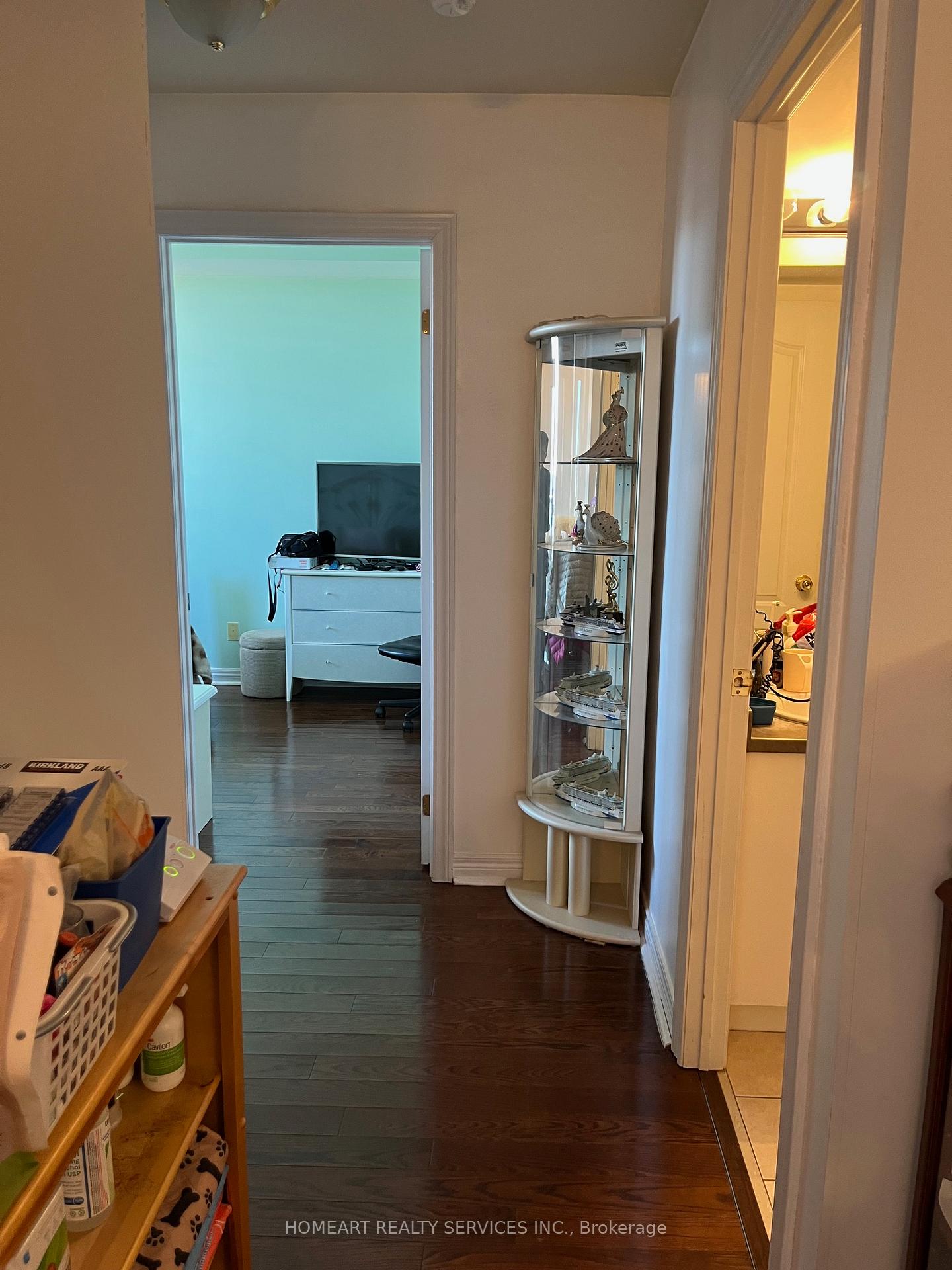 Photo 4 of Unit 1008, 25 Times Avenue, Markham, Commerce Valley — HOMEH