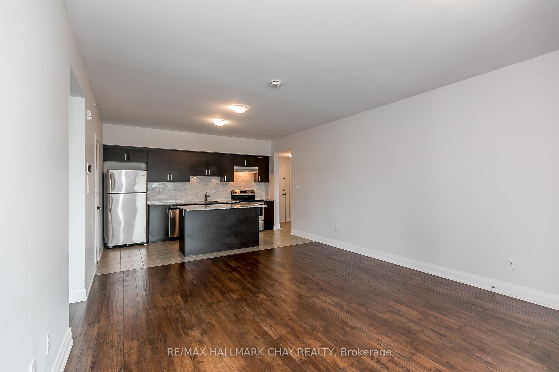 Photo 8 of Unit 310, 299 Cundles Road E, Barrie, Cundles East — HOMEH