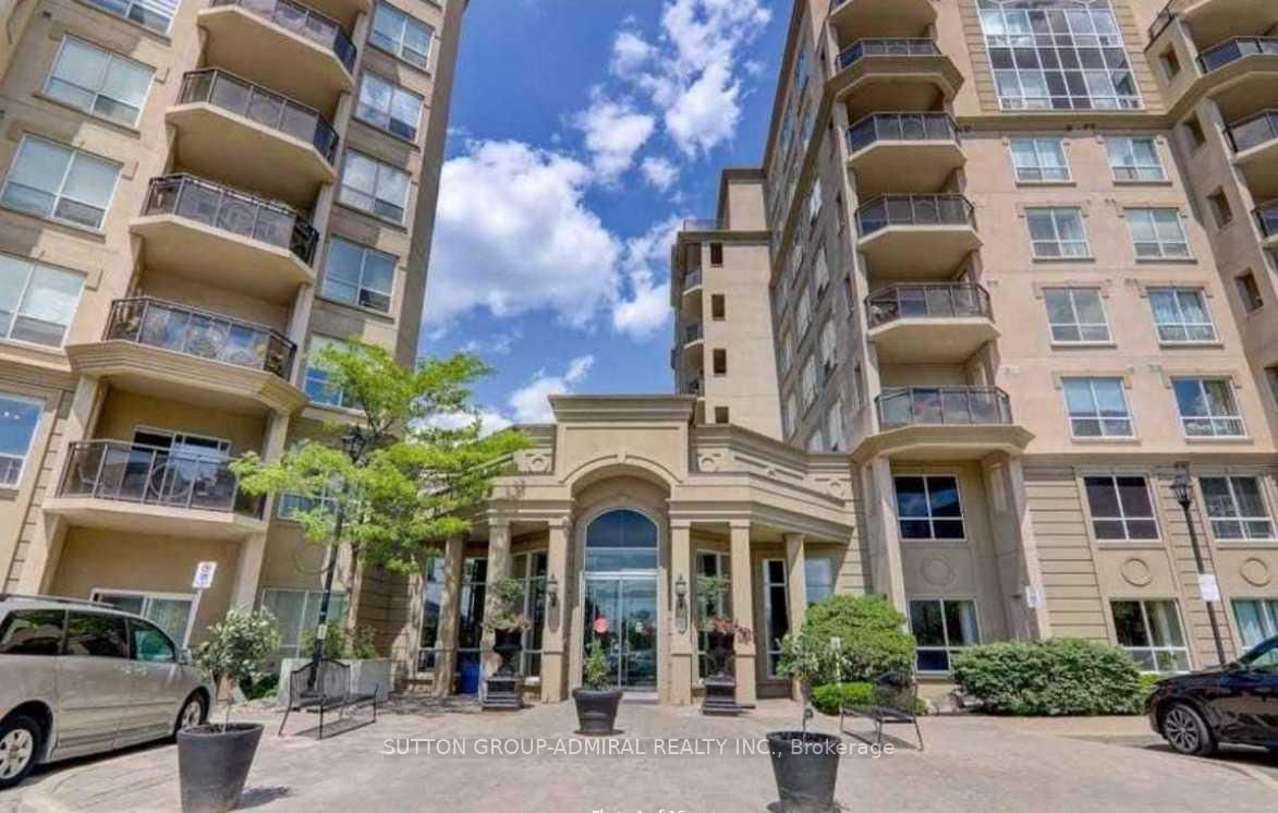 Front of Unit 118, 2 Maison Parc Court