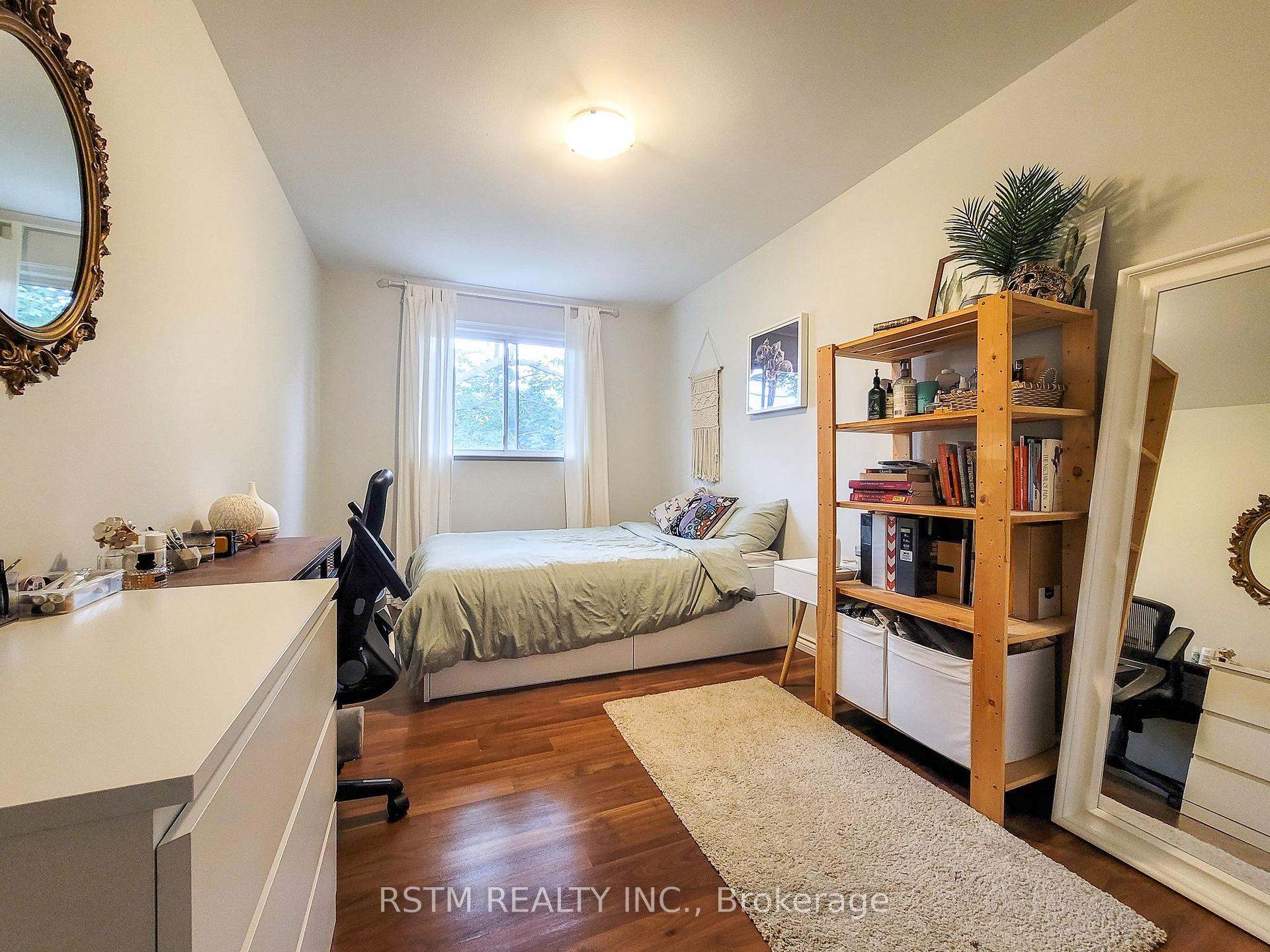 Photo 14 of Unit 15, 15 The Carriage Way, Markham, Royal Orchard — HOMEH