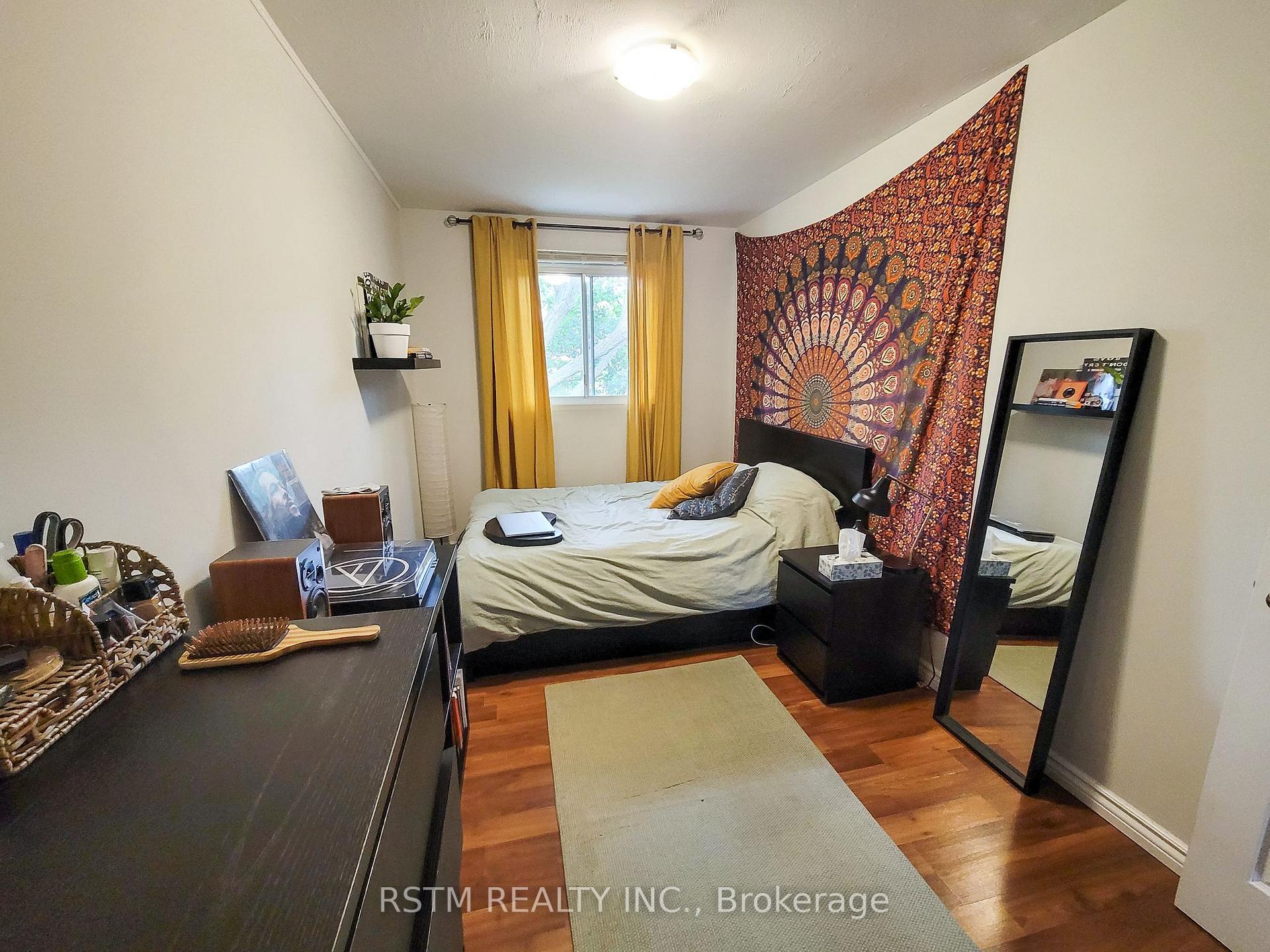 Photo 16 of Unit 15, 15 The Carriage Way, Markham, Royal Orchard — HOMEH