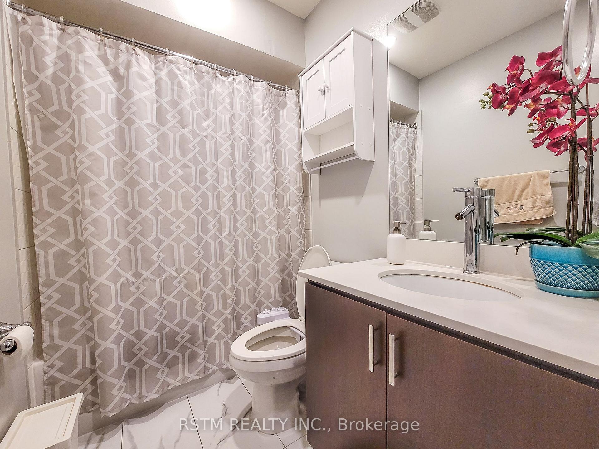Photo 18 of Unit 15, 15 The Carriage Way, Markham, Royal Orchard — HOMEH