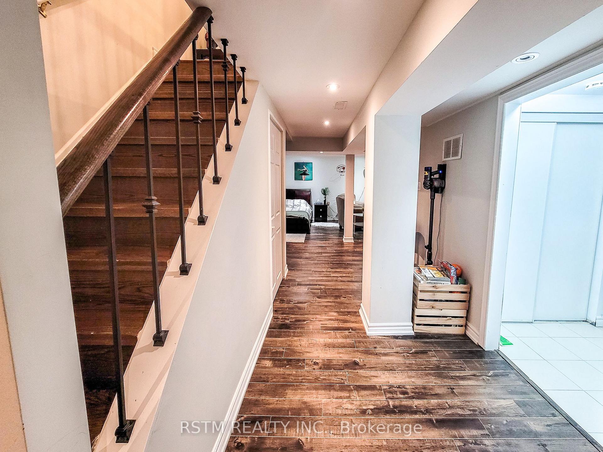 Photo 20 of Unit 15, 15 The Carriage Way, Markham, Royal Orchard — HOMEH