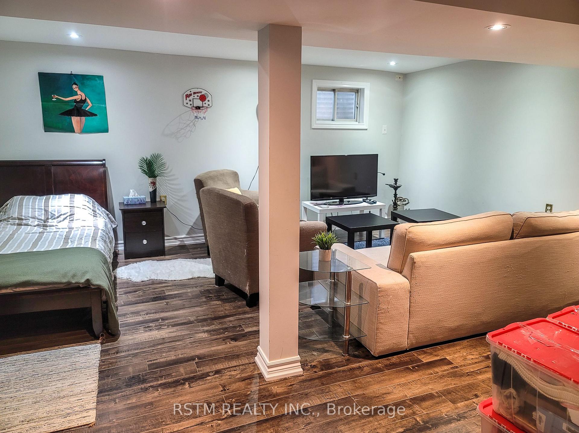 Photo 21 of Unit 15, 15 The Carriage Way, Markham, Royal Orchard — HOMEH