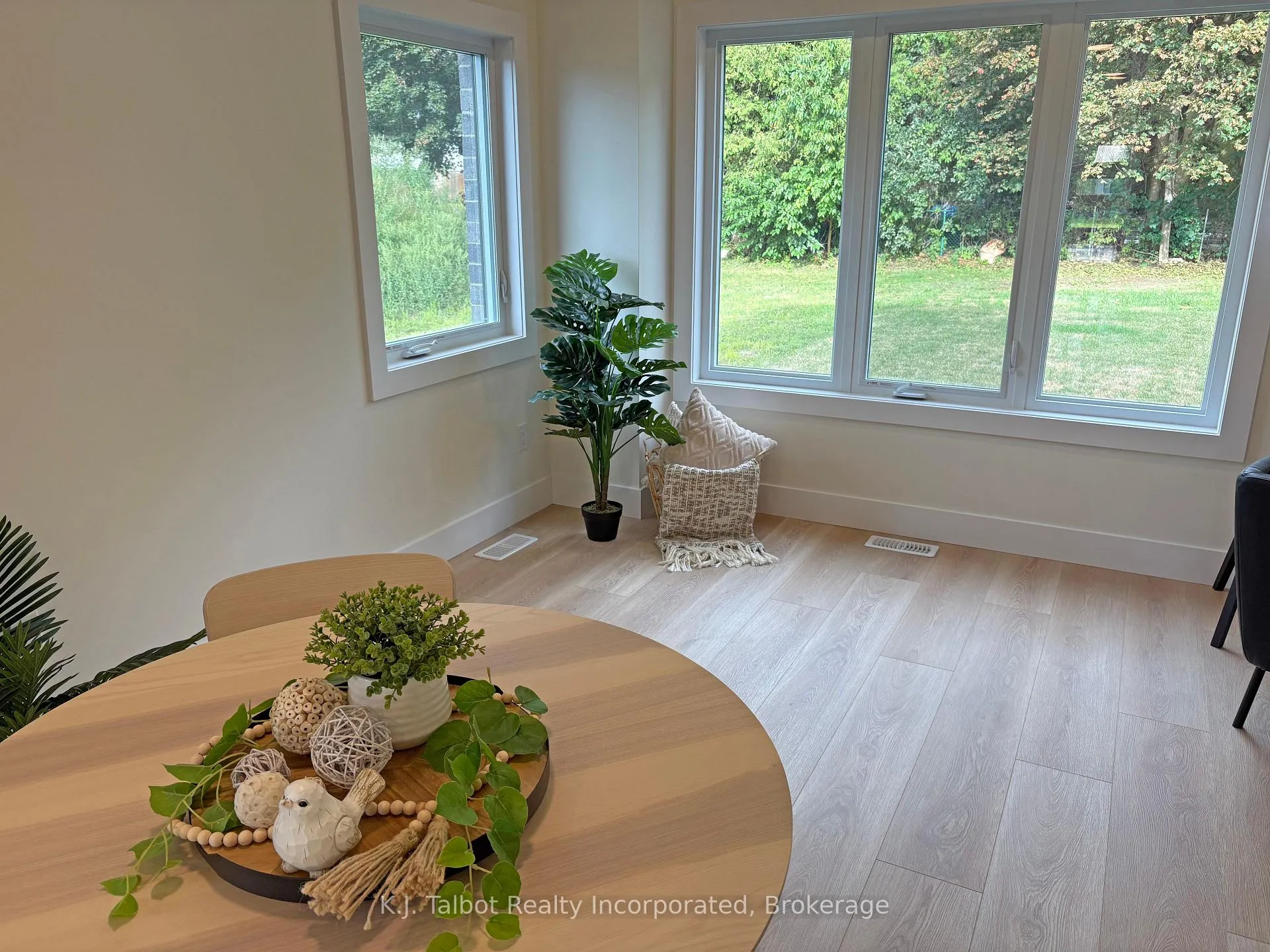 Photo 11 of 201 South Street, Goderich, Goderich (Town) — HOMEH