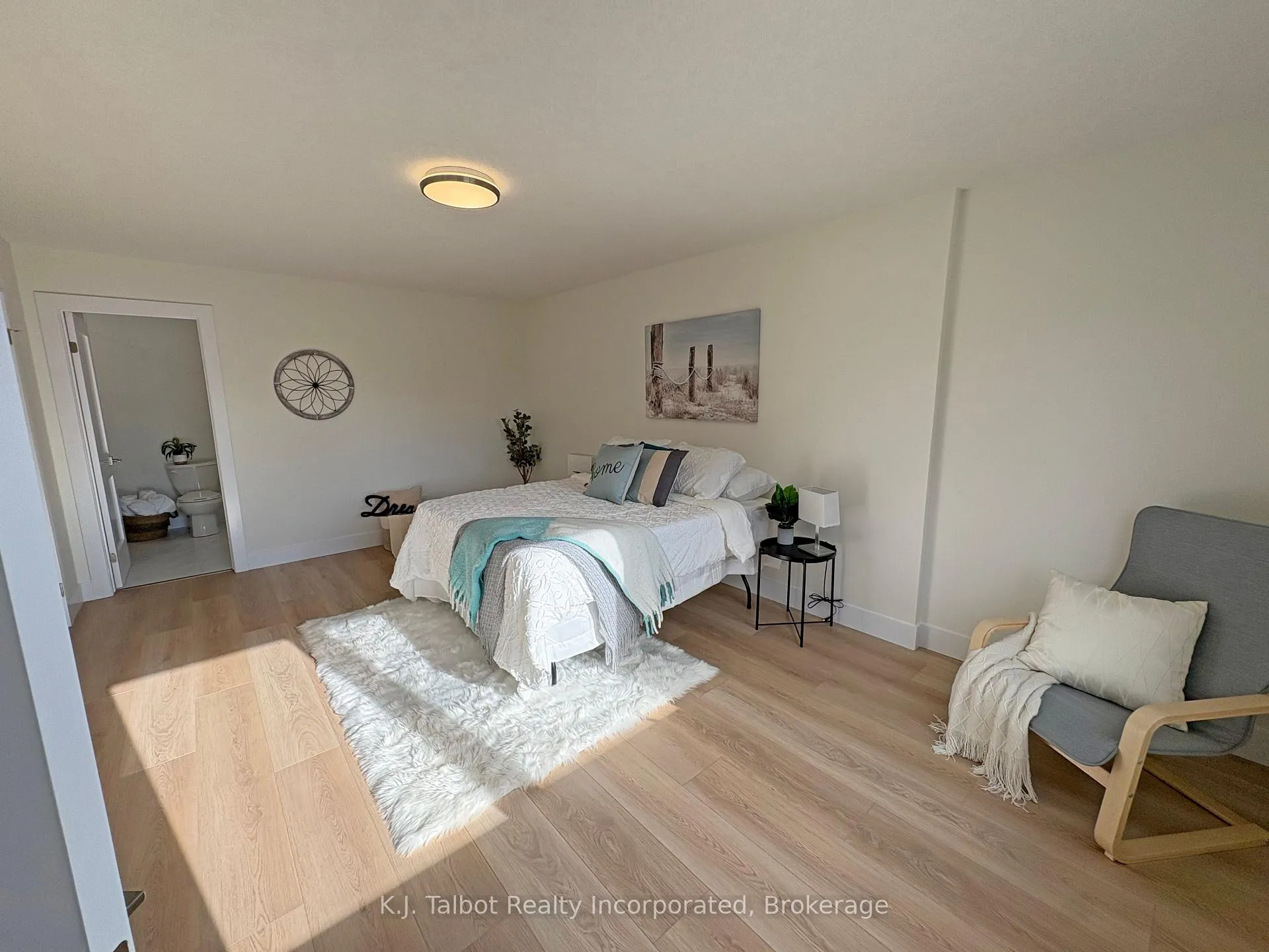 Photo 24 of 201 South Street, Goderich, Goderich (Town) — HOMEH