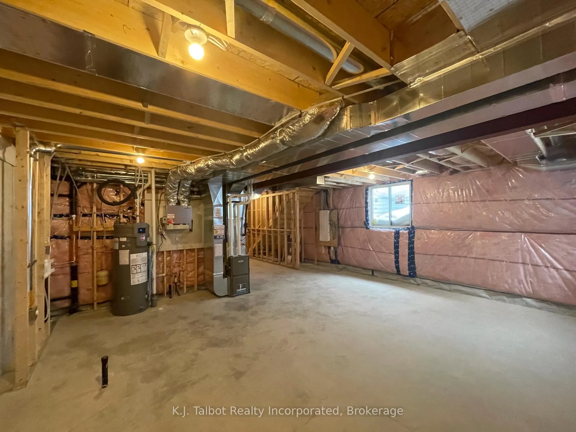Photo 34 of 201 South Street, Goderich, Goderich (Town) — HOMEH