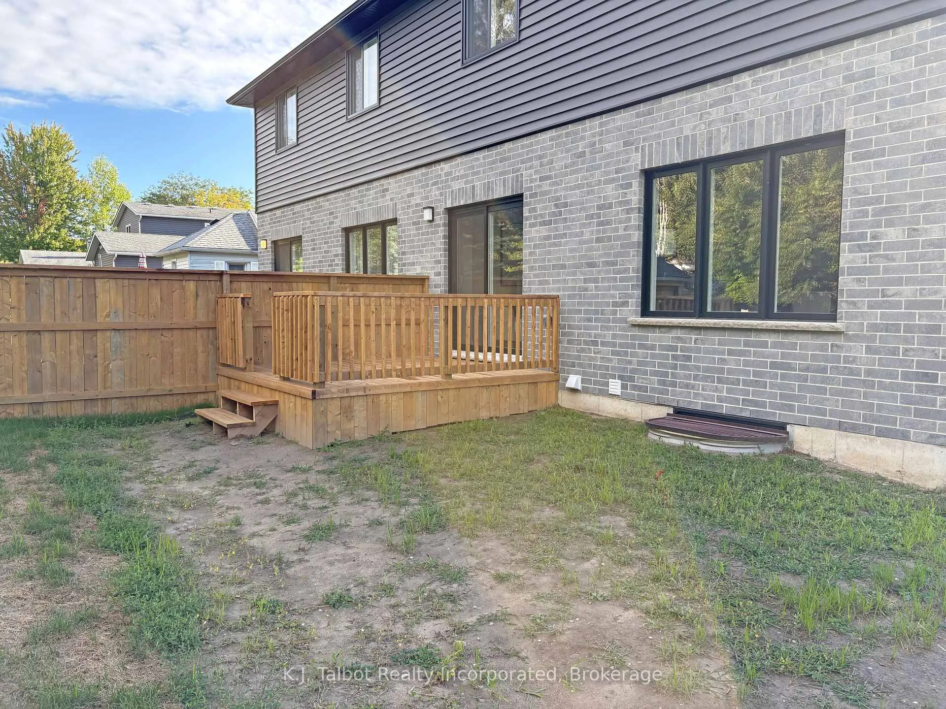 Photo 36 of 201 South Street, Goderich, Goderich (Town) — HOMEH