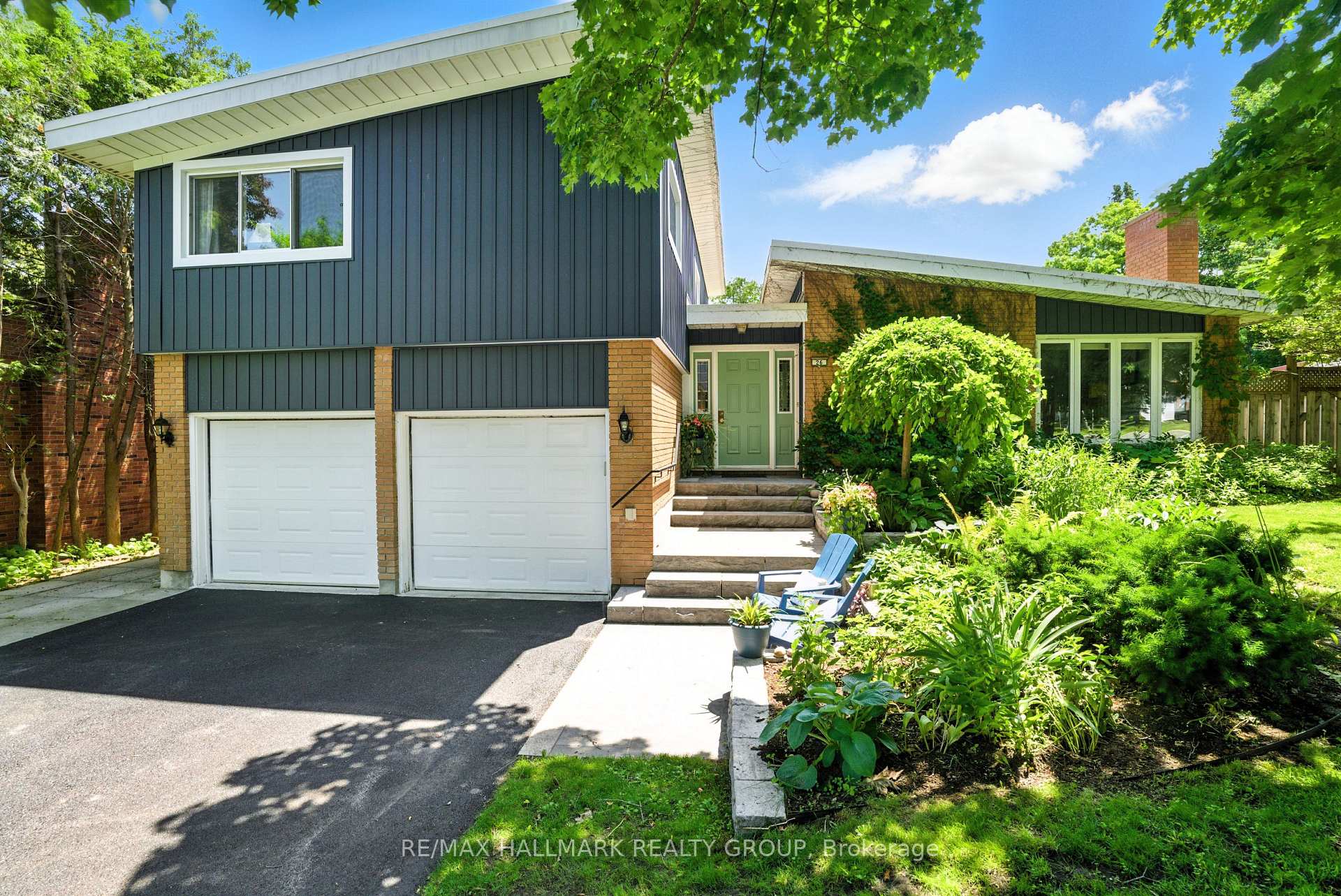 Photo 1 of 26 St Remy Drive, Ottawa, Barrhaven - Pheasant Run — HOMEH