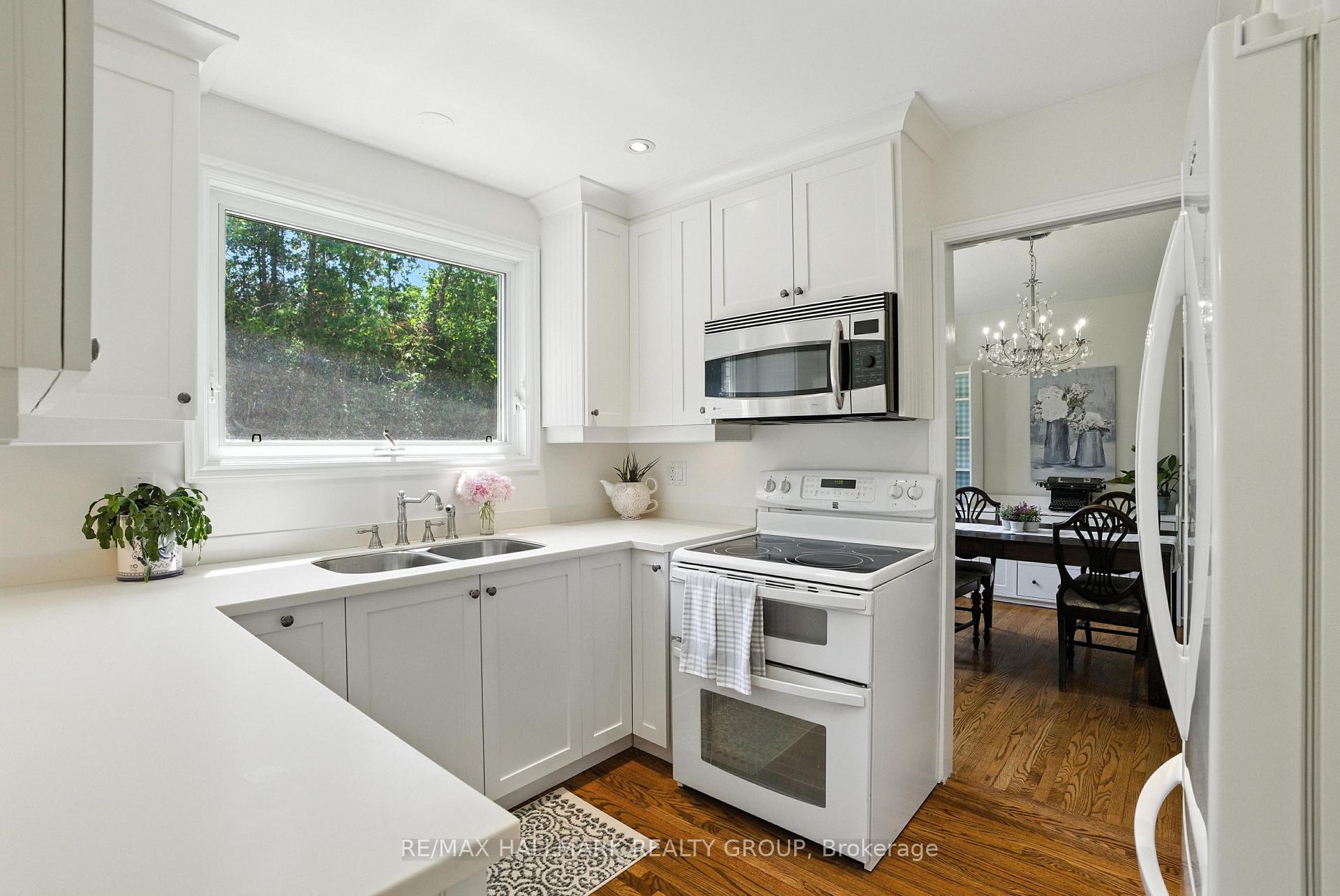 Photo 9 of 26 St Remy Drive, Ottawa, Barrhaven - Pheasant Run — HOMEH