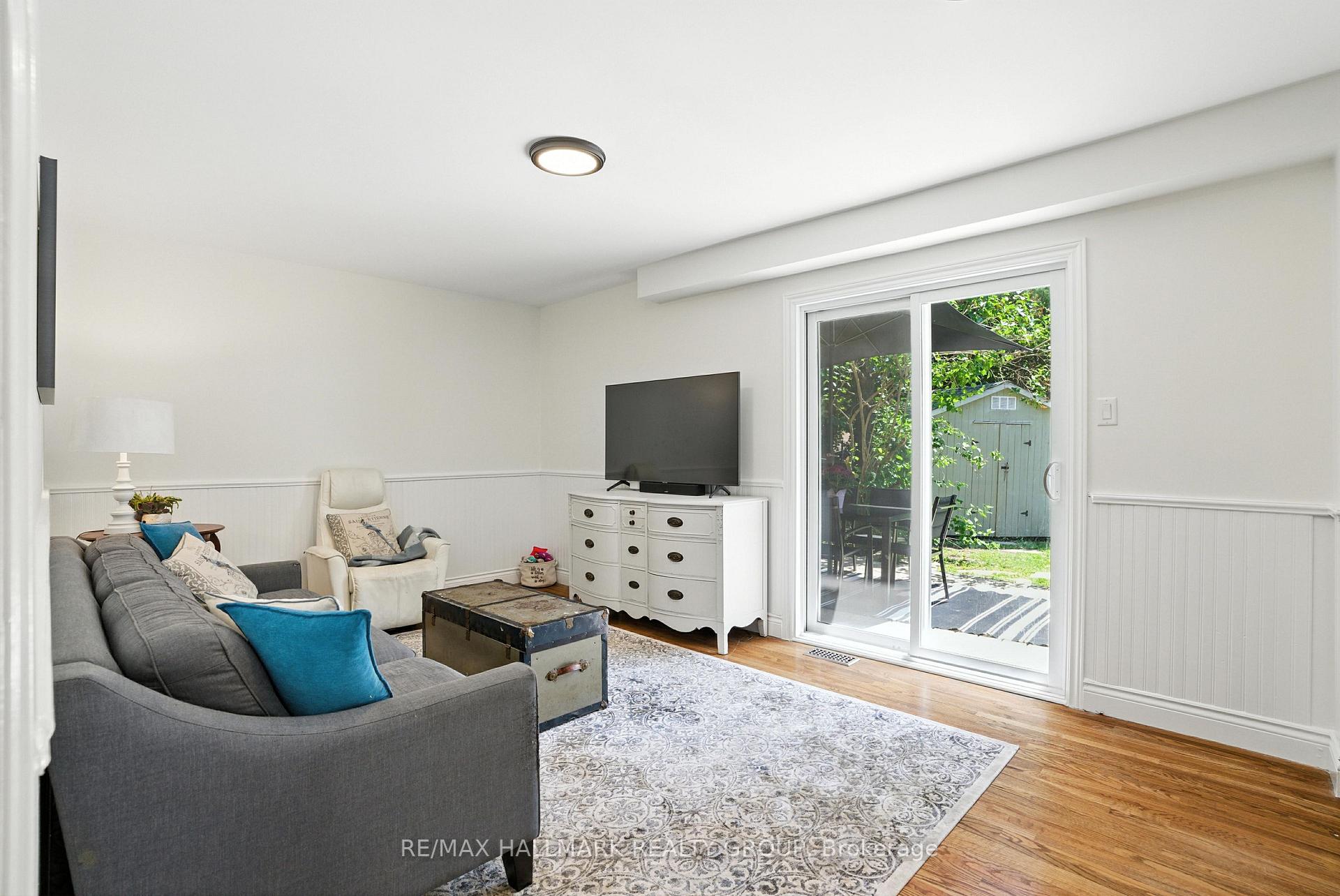 Photo 10 of 26 St Remy Drive, Ottawa, Barrhaven - Pheasant Run — HOMEH