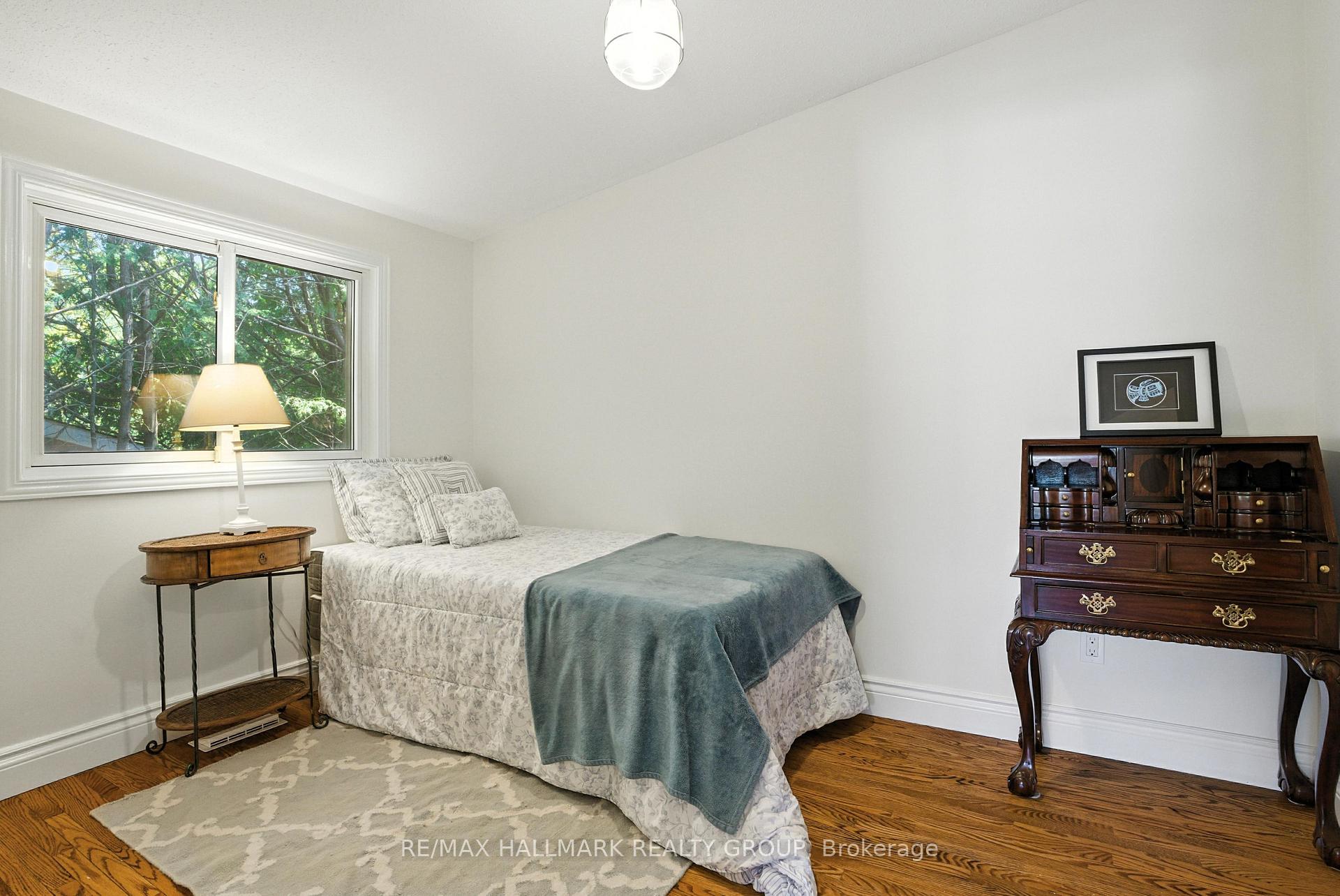 Photo 22 of 26 St Remy Drive, Ottawa, Barrhaven - Pheasant Run — HOMEH