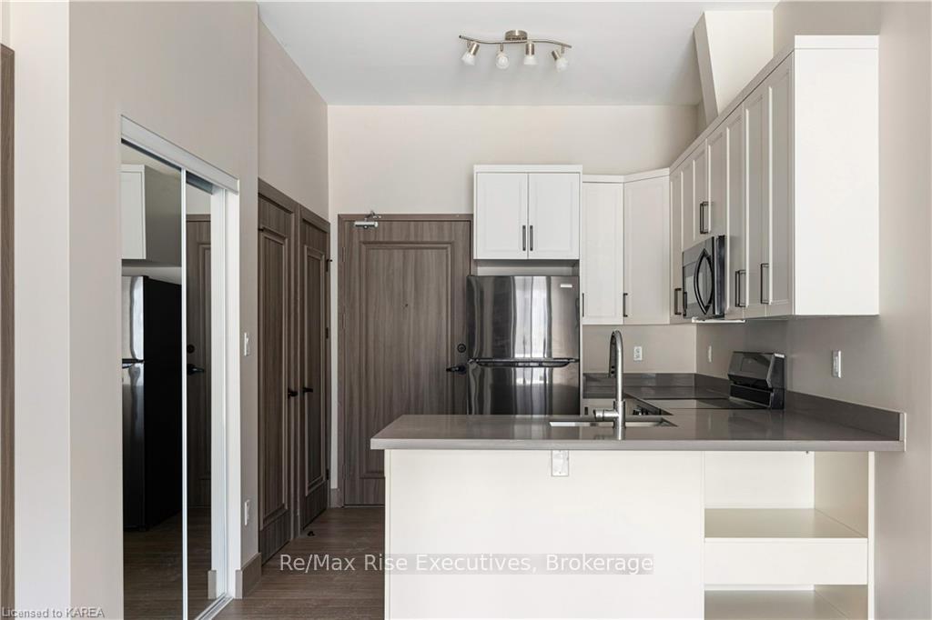 Photo 3 of Unit 226, 2274 Princess Street, Kingston, City Northwest — HOMEH