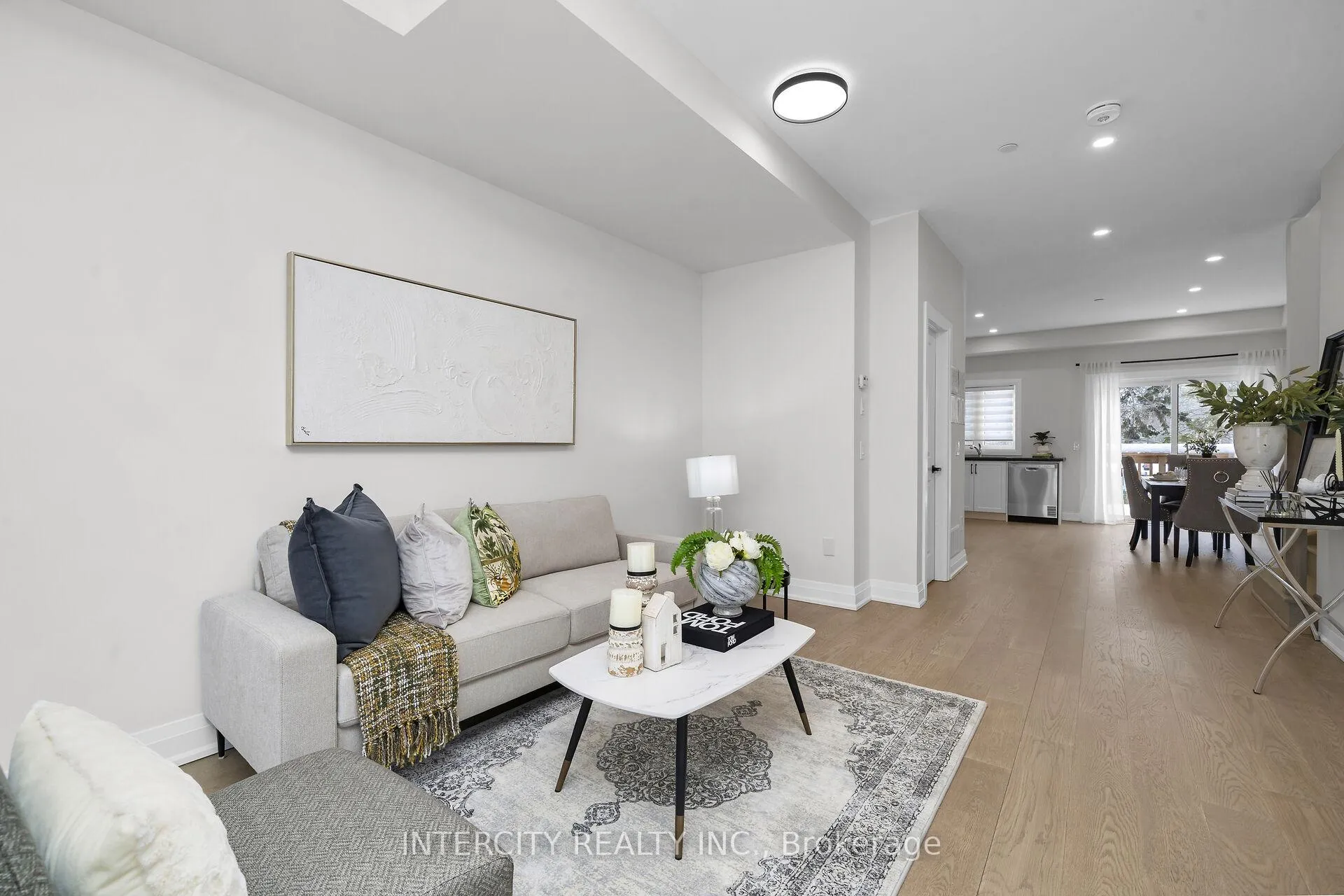 Photo 5 of Unit Unit 17, 67 Marret Lane, Clarington, Newcastle — HOMEH