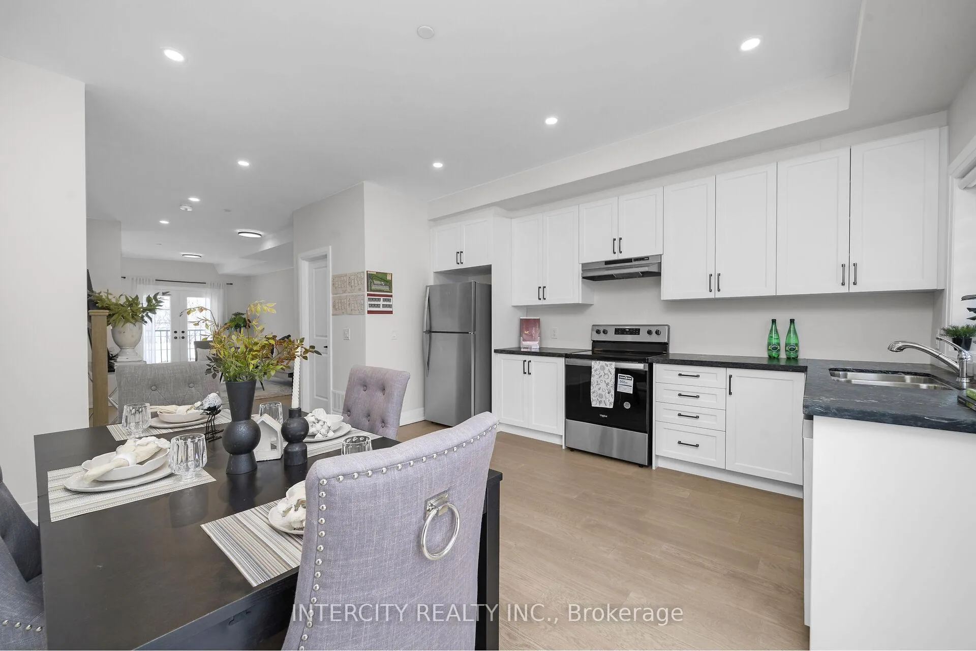 Photo 8 of Unit Unit 17, 67 Marret Lane, Clarington, Newcastle — HOMEH