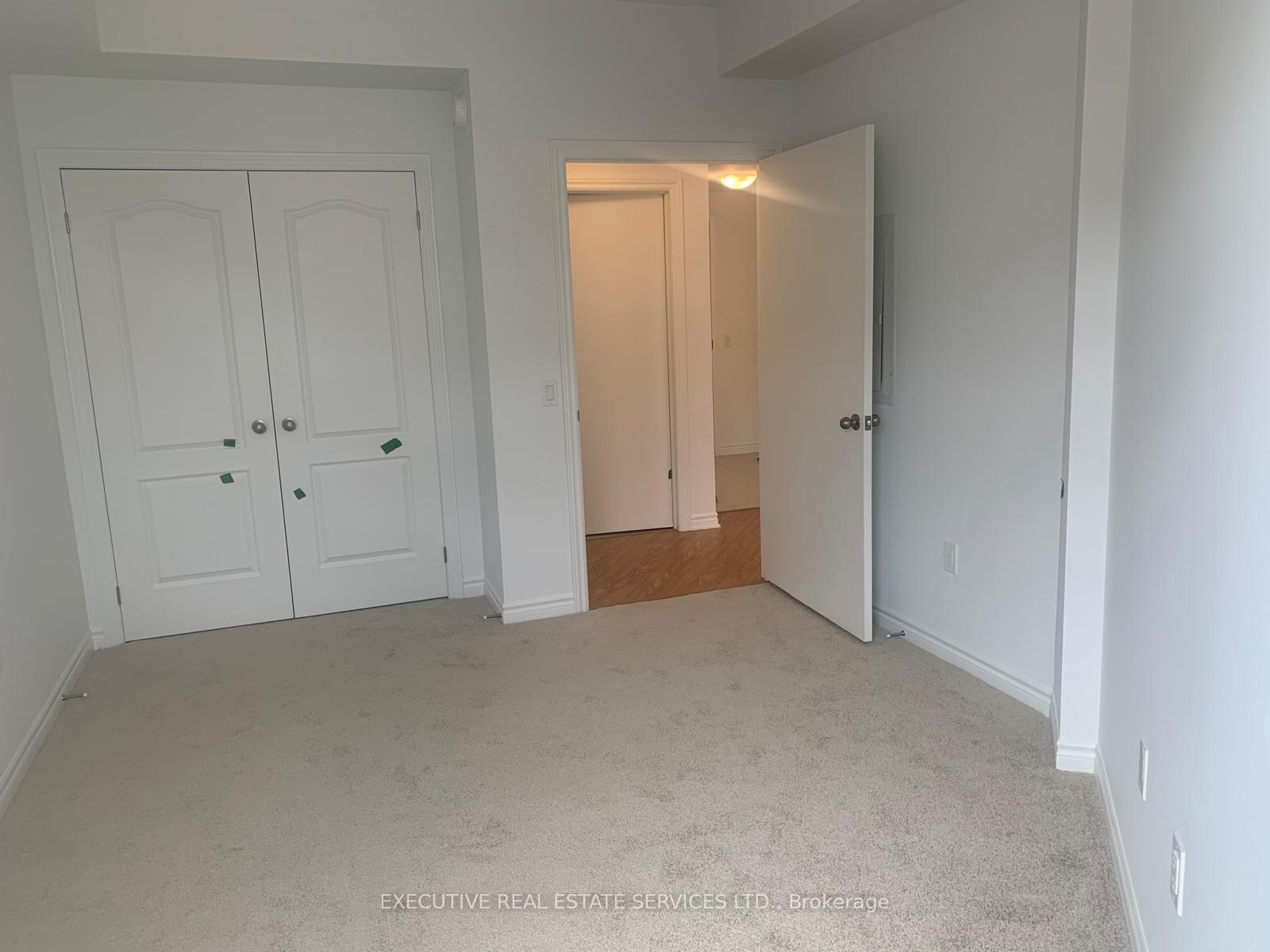 Photo 11 of Unit # 302, 439 Dougall Avenue, Caledon, Rural Caledon — HOMEH