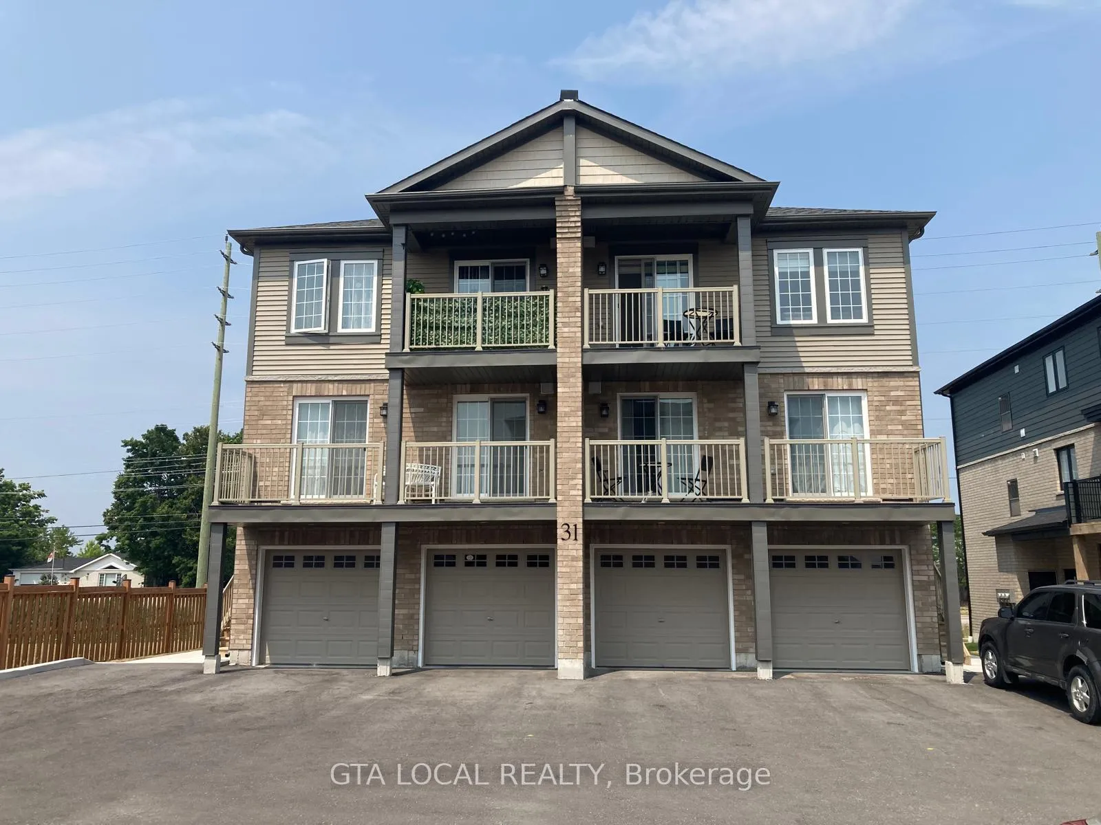Photo 1 of 31 Pumpkin Corner Crescent, Barrie, Rural Barrie Southeast — HOMEH