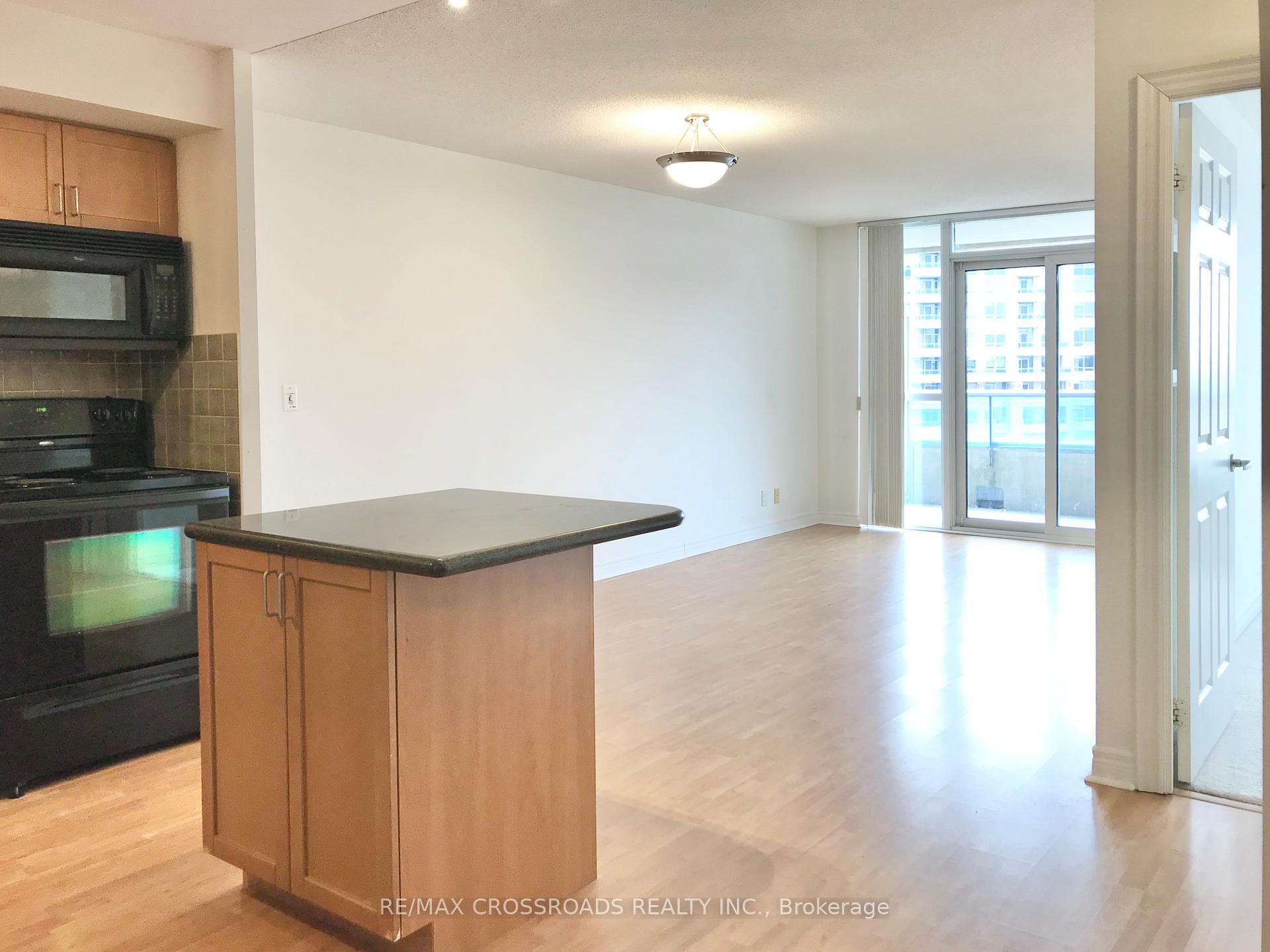 Photo 7 of Unit 807, 33 Cox Boulevard, Markham, Unionville — HOMEH