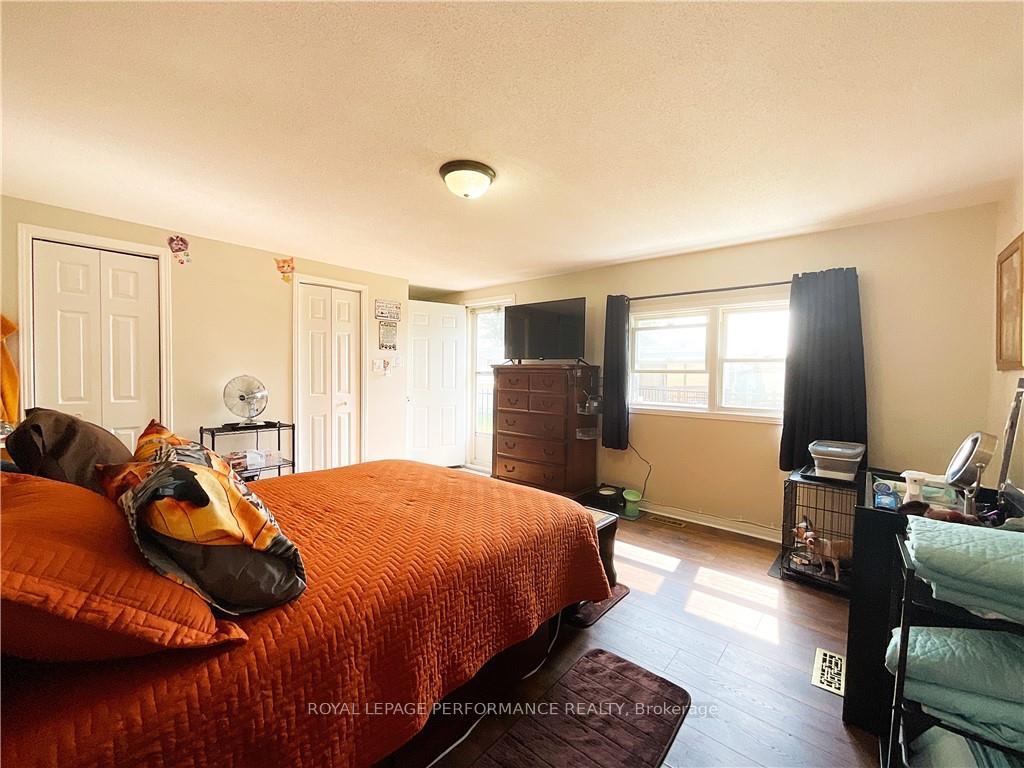 Photo 13 of Unit 8, 3265 Front Road, Champlain, Champlain Twp — HOMEH