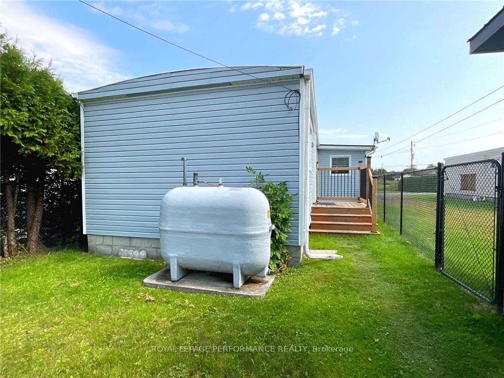 Photo 17 of Unit 8, 3265 Front Road, Champlain, Champlain Twp — HOMEH
