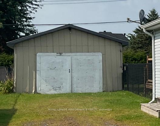 Photo 19 of Unit 8, 3265 Front Road, Champlain, Champlain Twp — HOMEH