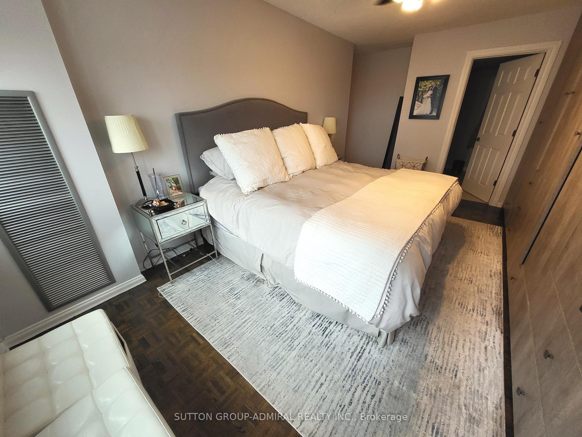 Photo 27 of Unit 1009, 3000 Bathurst Street, Toronto, Englemount-Lawrence — HOMEH