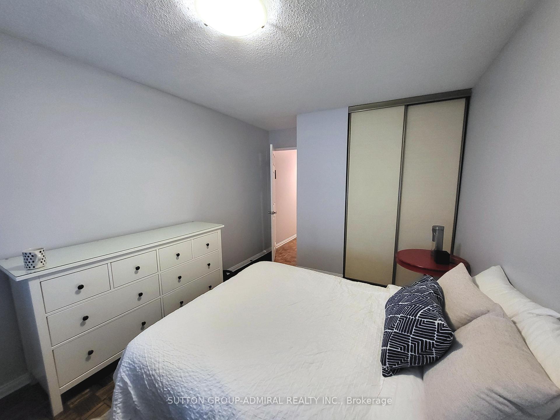Photo 33 of Unit 1009, 3000 Bathurst Street, Toronto, Englemount-Lawrence — HOMEH