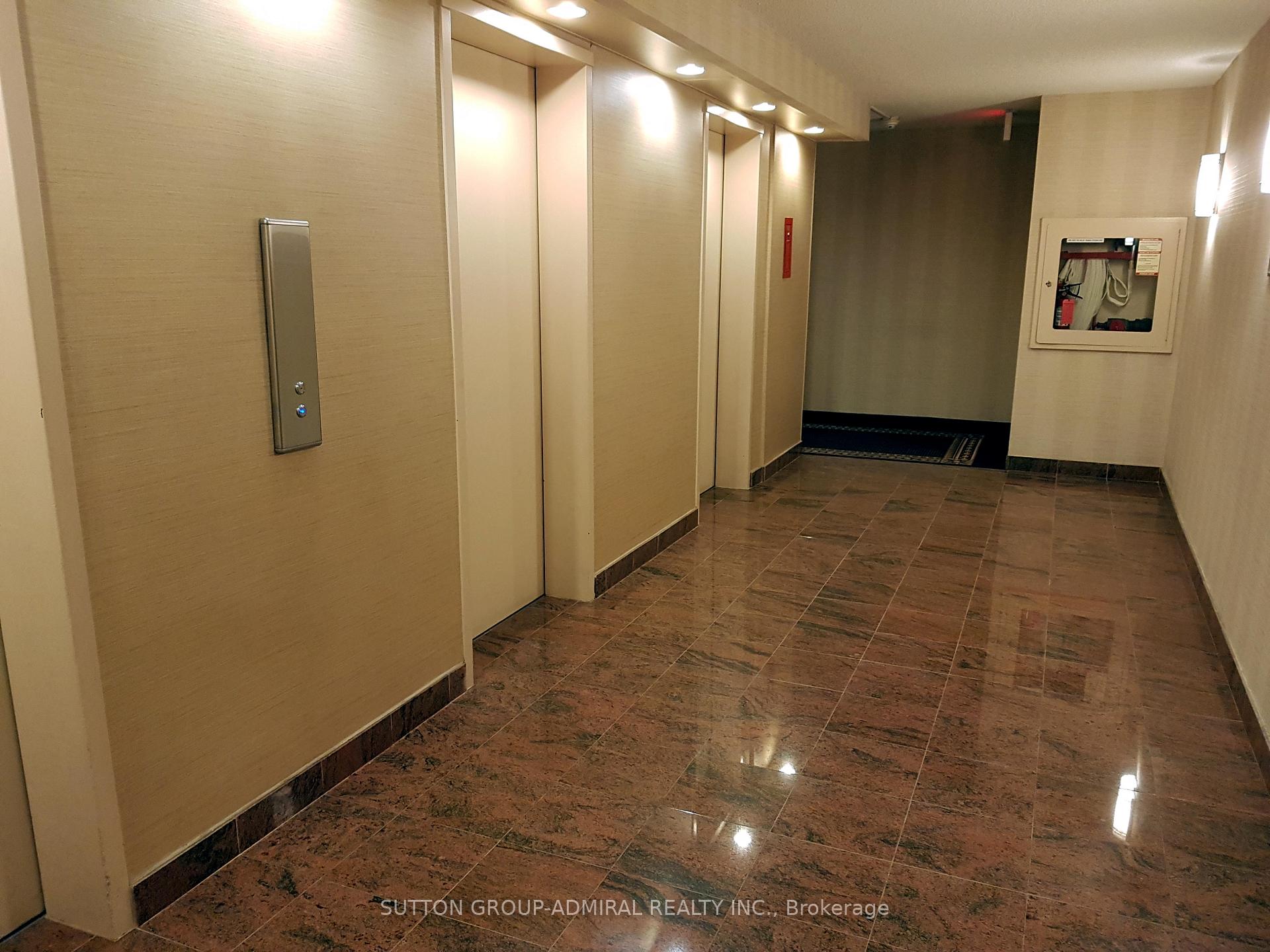 Photo 32 of Unit 1009, 3000 Bathurst Street, Toronto, Englemount-Lawrence — HOMEH