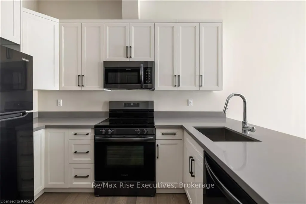 Photo 7 of Unit 335, 2274 Princess Street, Kingston, City Northwest — HOMEH
