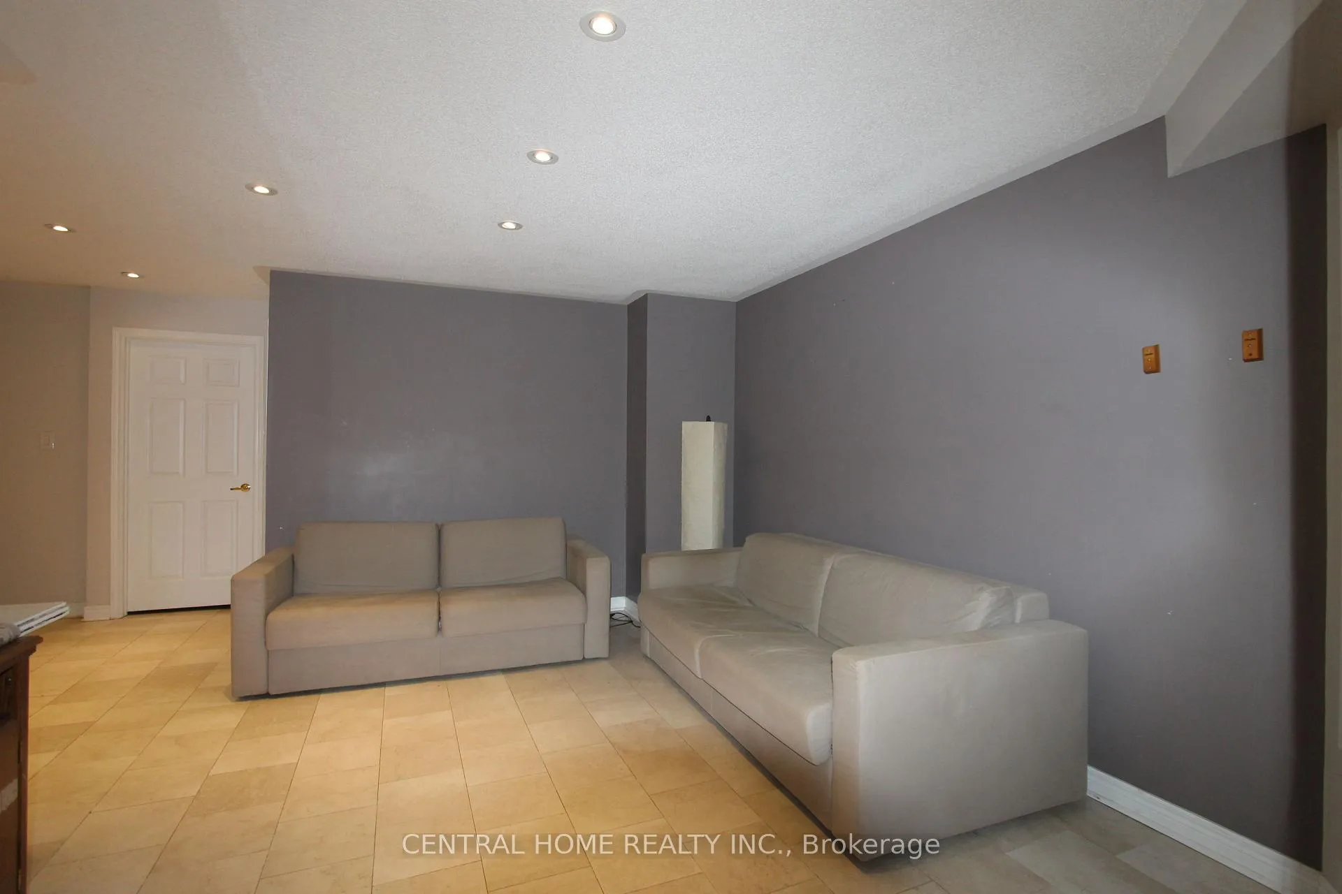 Photo 6 of 73 Headwater Crescent, Richmond Hill, Oak Ridges Lake Wilcox — HOMEH