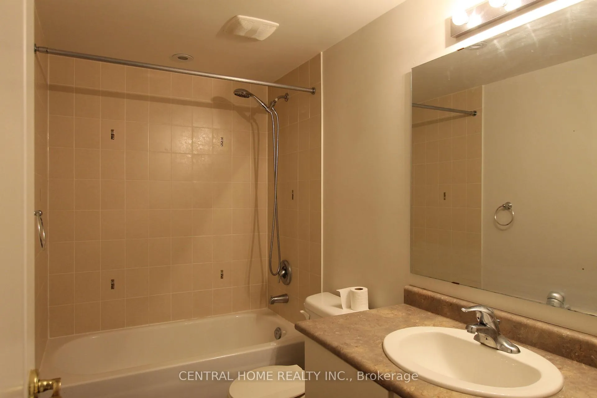 Photo 8 of 73 Headwater Crescent, Richmond Hill, Oak Ridges Lake Wilcox — HOMEH