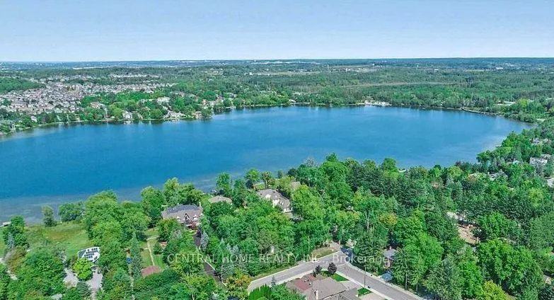 Photo 19 of 73 Headwater Crescent, Richmond Hill, Oak Ridges Lake Wilcox — HOMEH