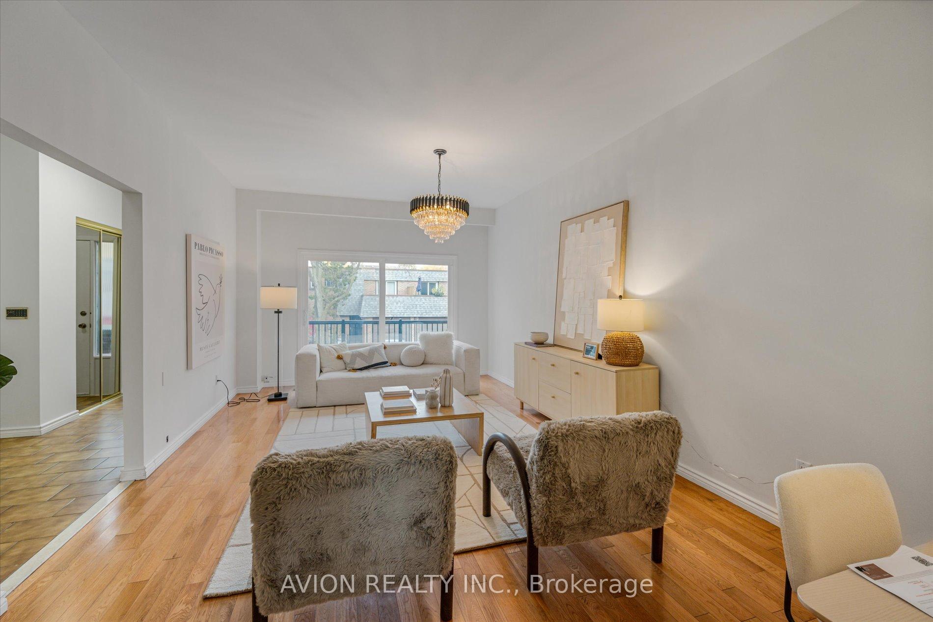 Photo 11 of 11 Woodglen Way, Markham, Unionville — HOMEH