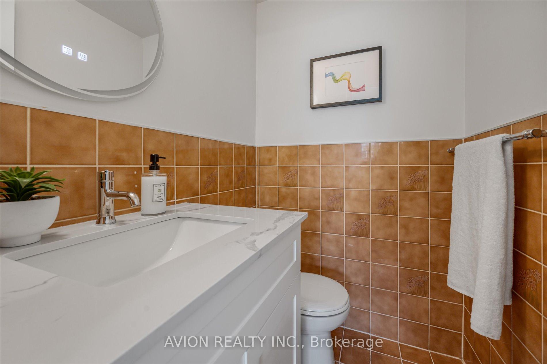 Photo 42 of 11 Woodglen Way, Markham, Unionville — HOMEH